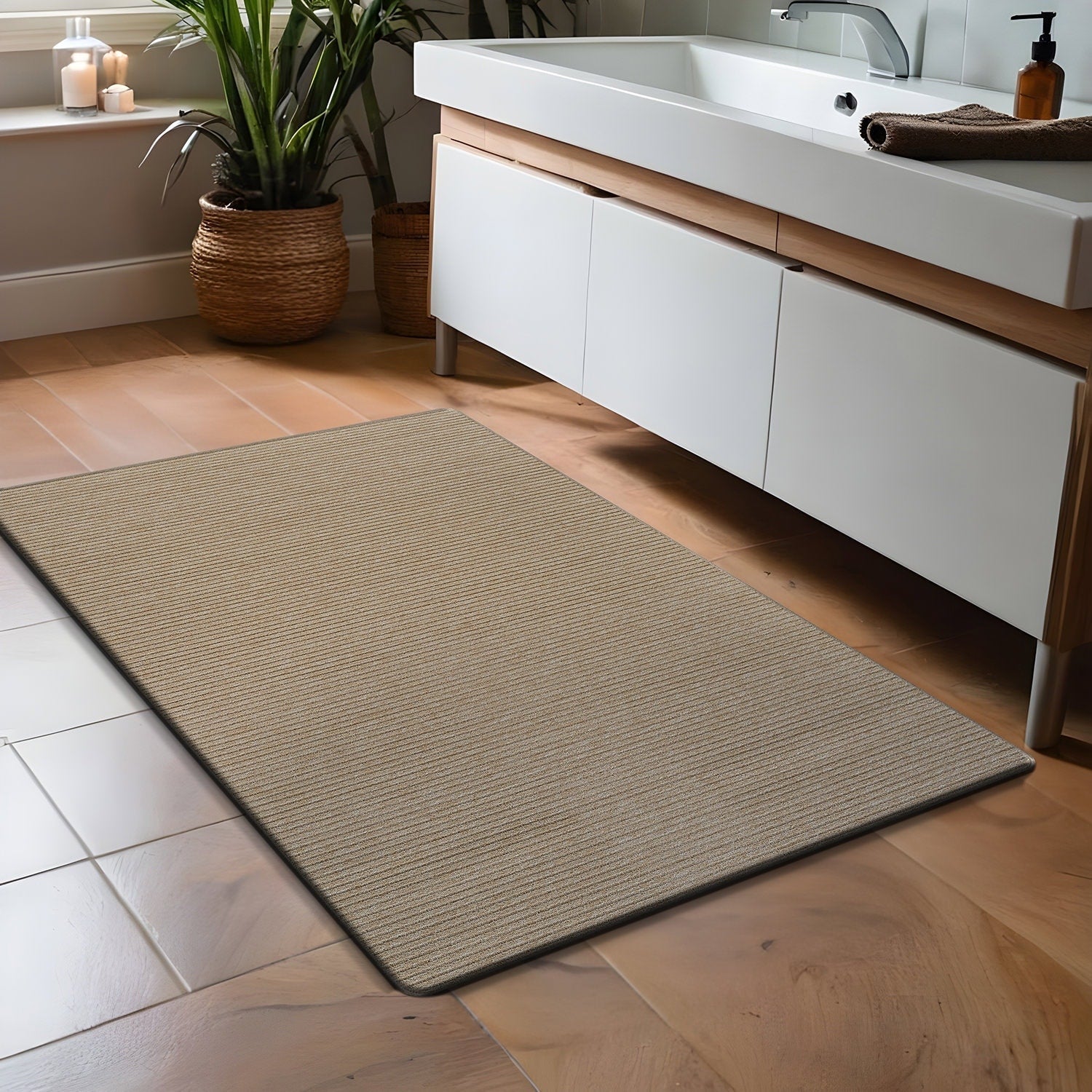 Tapis d'intérieur lavable et antidérapant Beverly Rug, couleur unie