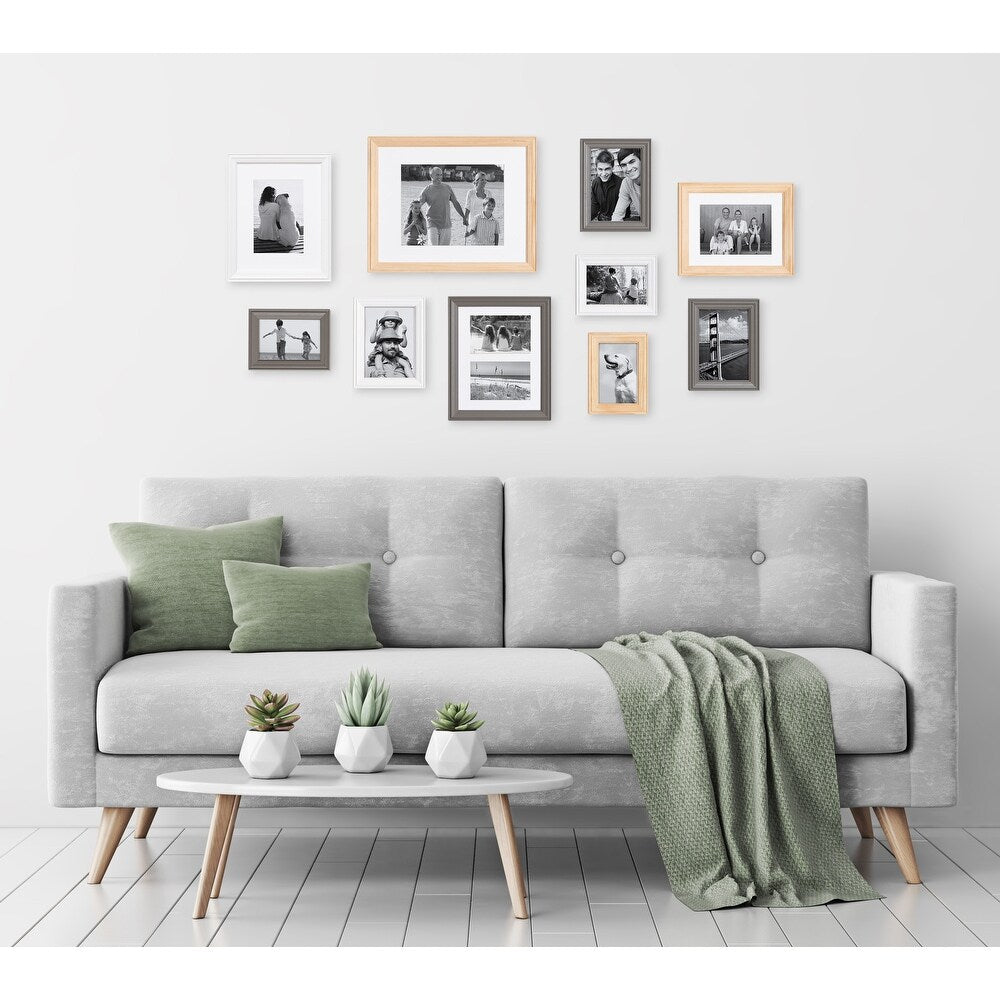 Ensemble de 10 cadres photo muraux en bois Kate and Laurel Bordeaux