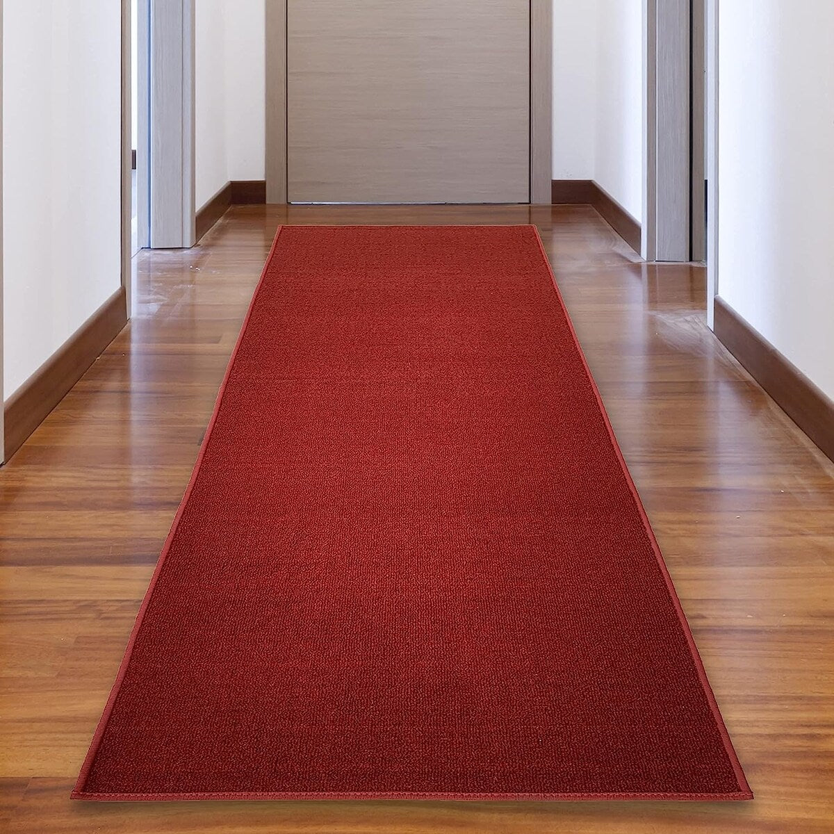 Tapis de couloir uni sur mesure, couleur beige, marron et rouge, avec envers en caoutchouc antidérapant, 66 cm de large et longueur au choix.