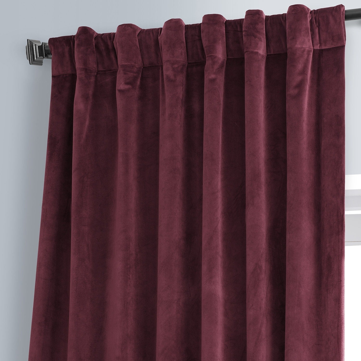 Rideaux occultants en velours moelleux Signature Exclusive Fabrics pour hôtel (1 panneau) - Draperie douce et luxueuse pour un contrôle de la lumière et une élégance optimale