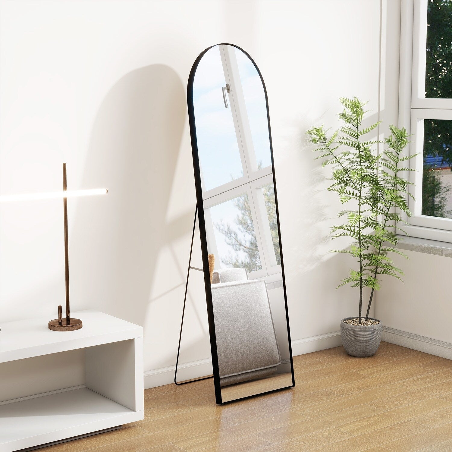 Miroir arqué pleine longueur avec verre incassable et support, cadre en alliage d'aluminium pour vestiaire de chambre, sur pied