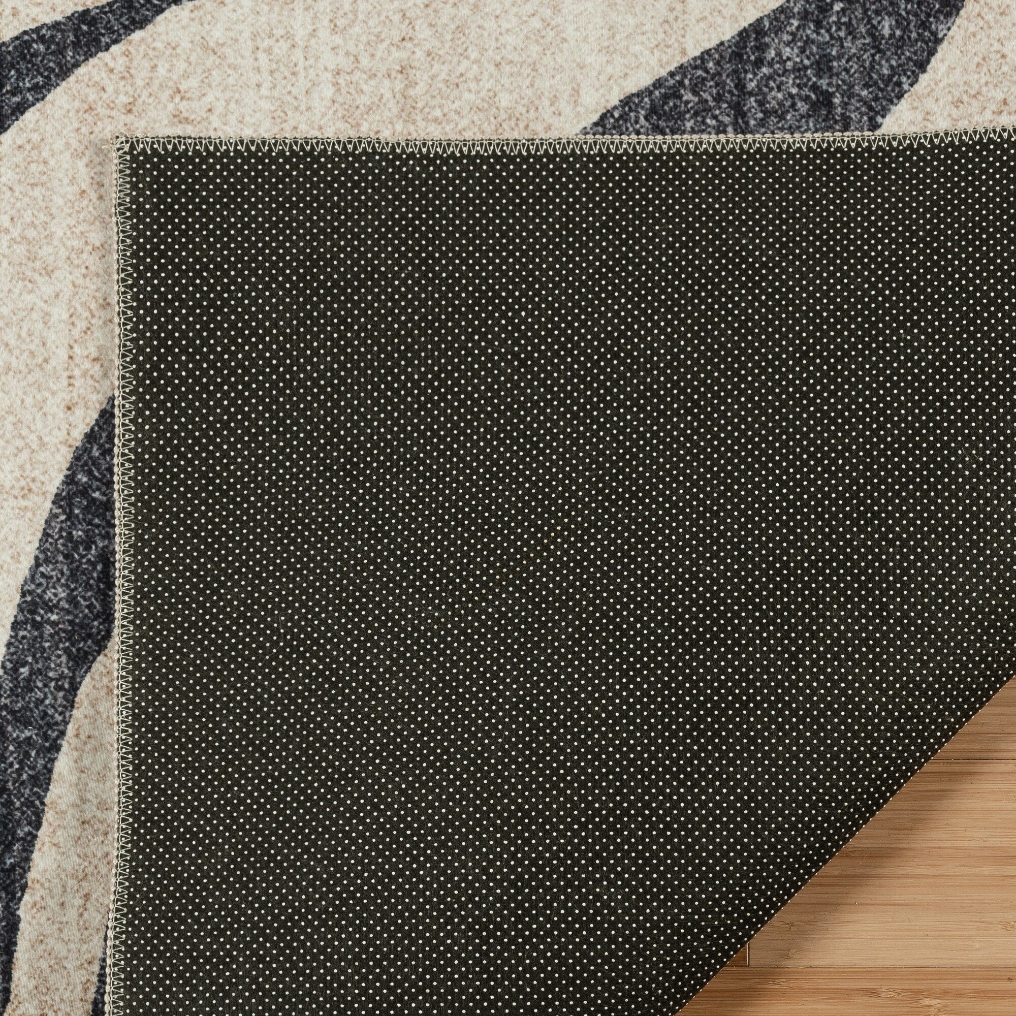 Tapis antidérapant lavable en polyester à poils plats imprimé numériquement par Gertmenian Crystal Print