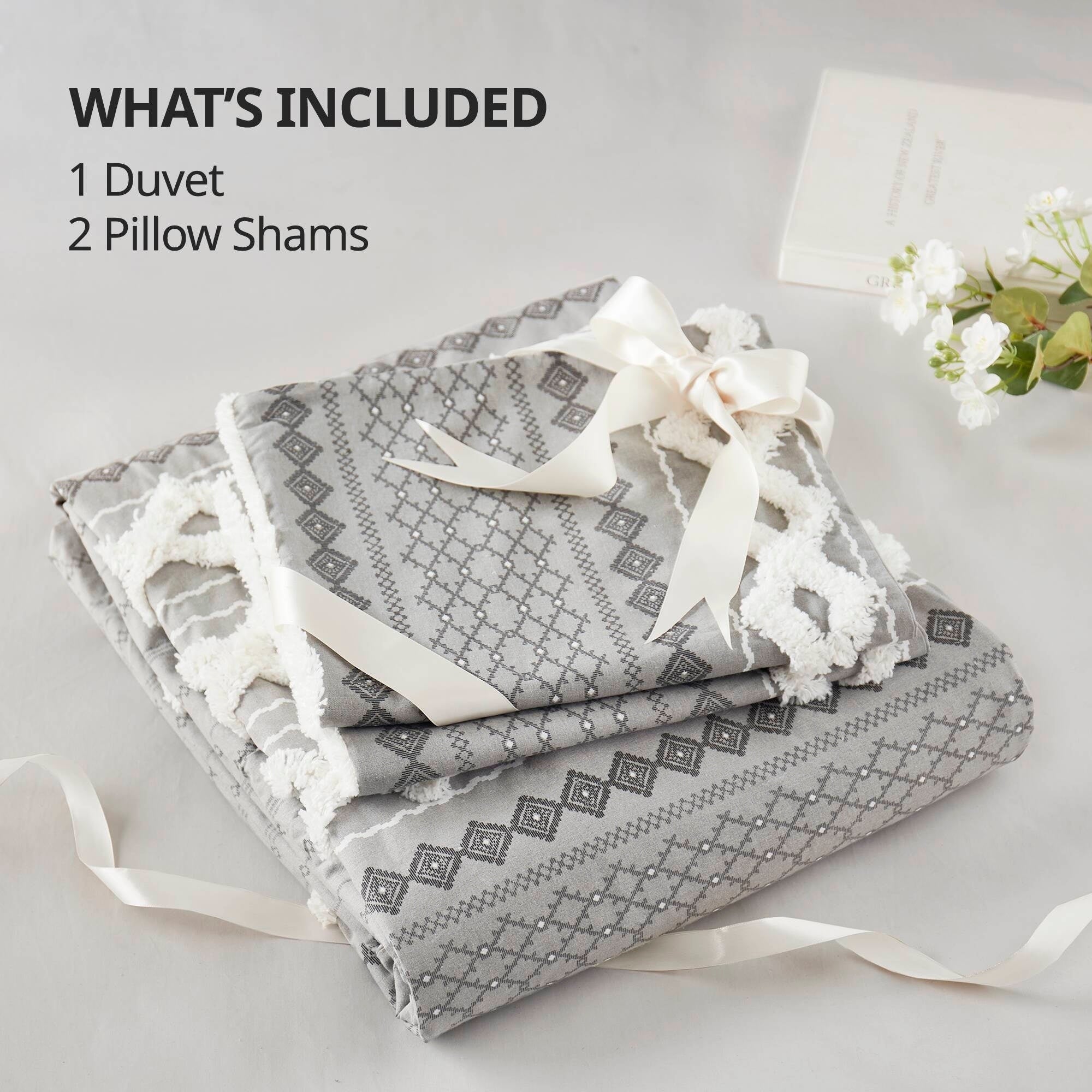 Parure de lit Imani en coton imprimé avec chenille INK+IVY