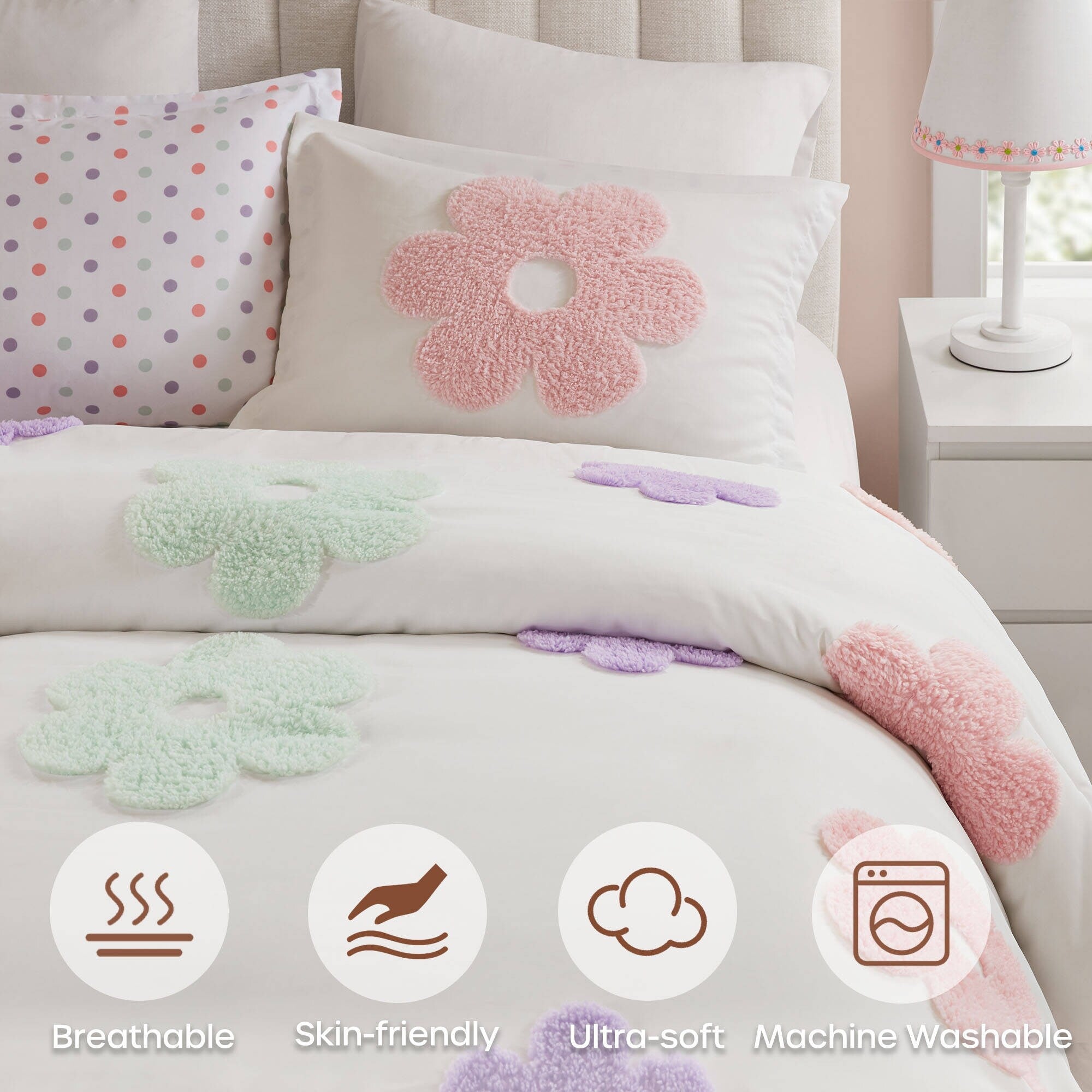 Parure de lit réversible en chenille touffetée à motif floral Madeline pour enfants au design intelligent