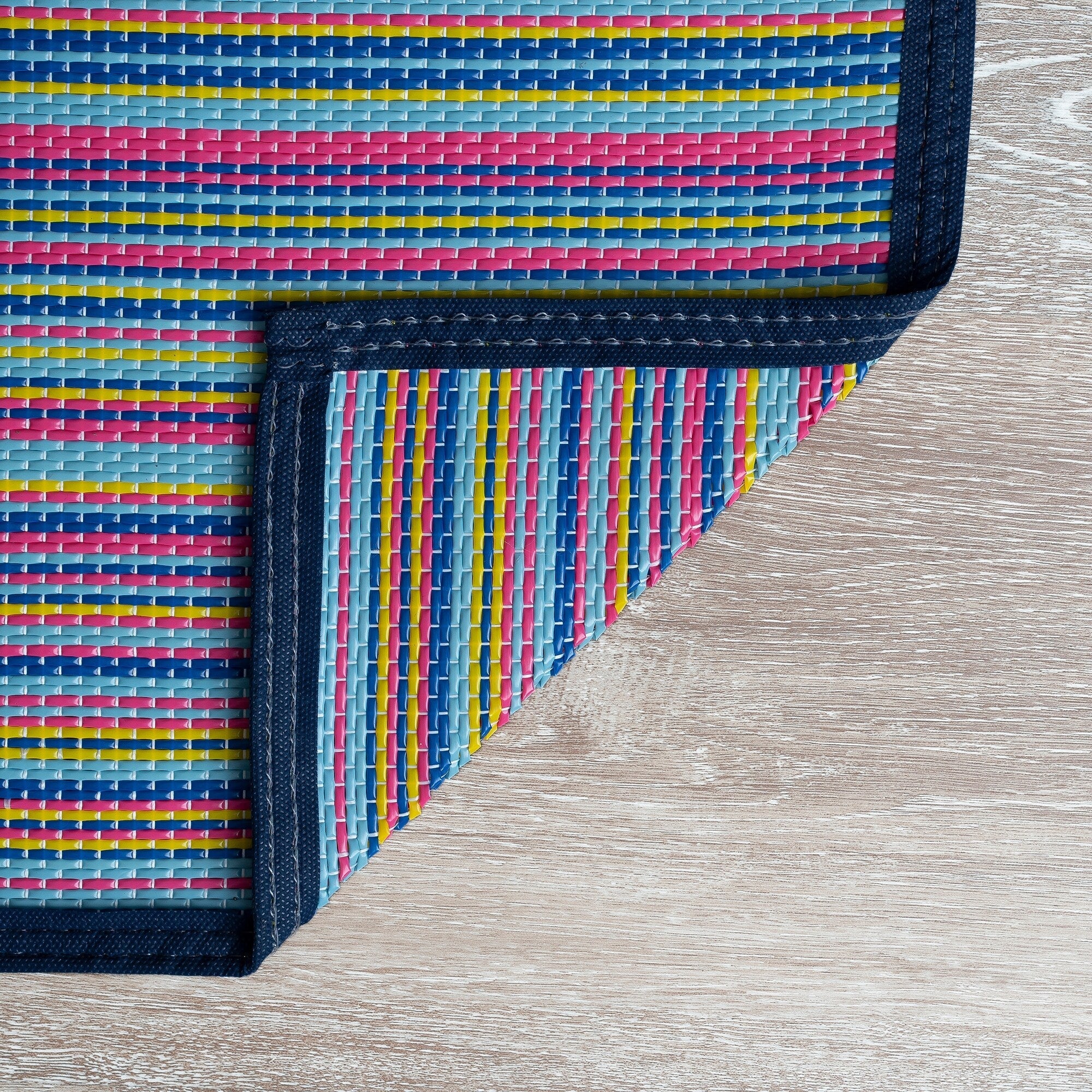 Tapis d'intérieur et d'extérieur à rayures de plage Lalune