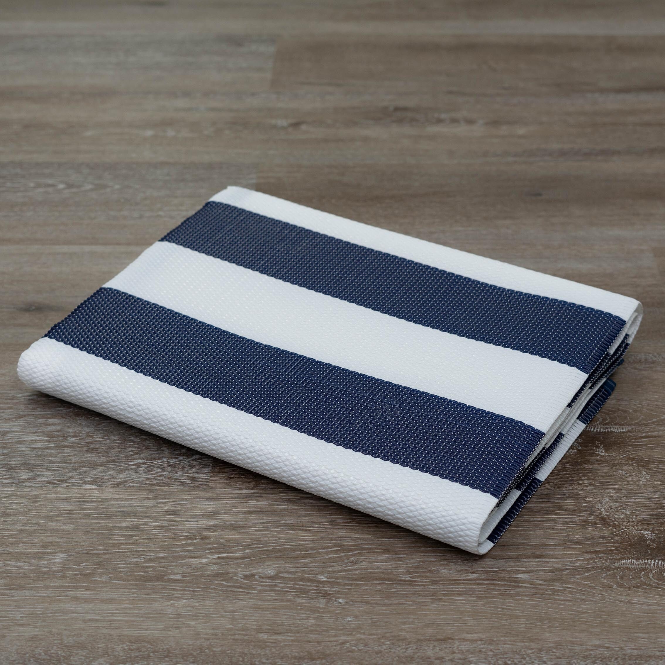 Tapis d'intérieur et d'extérieur à rayures de plage Lalune