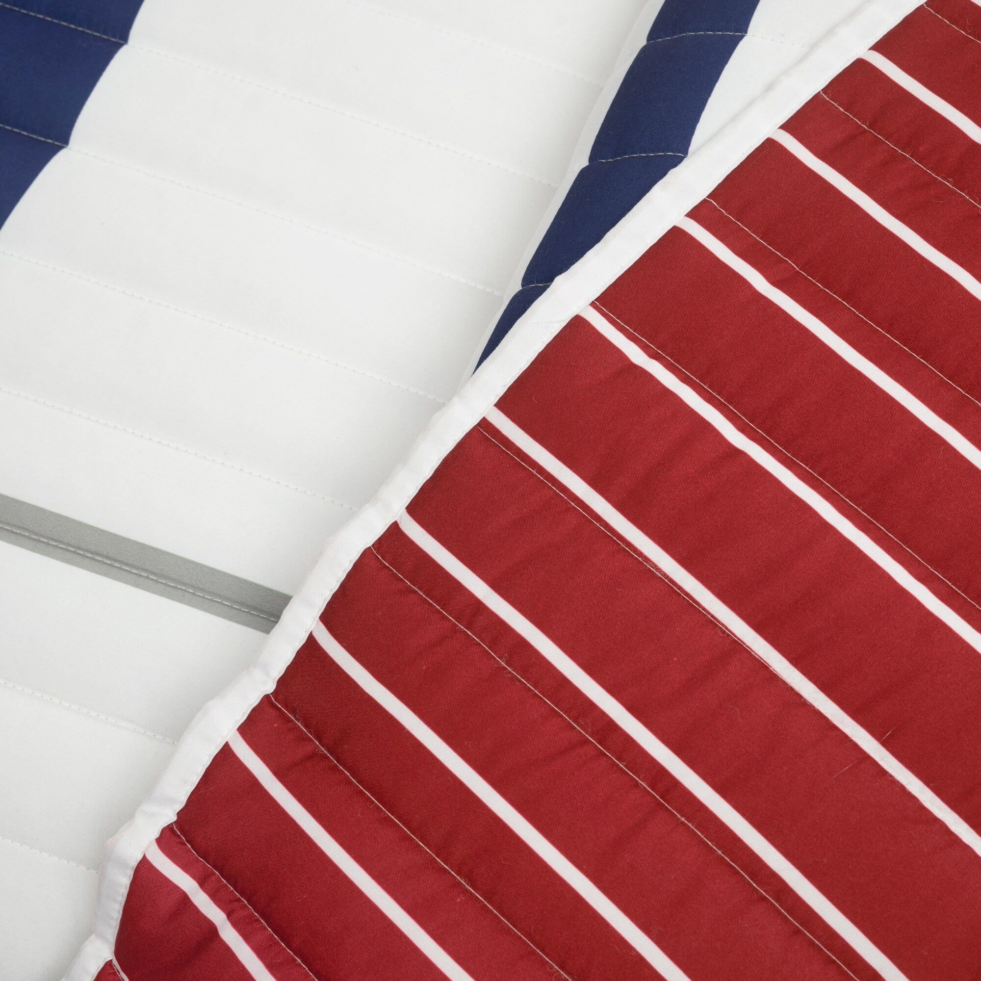 Couette surdimensionnée réversible pour enfants Lush Decor Baseball Game