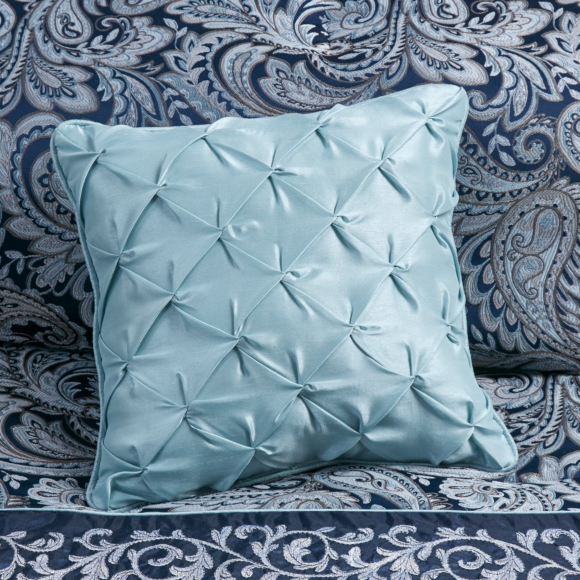 Ensemble de couette jacquard Madison Park Elaine bleu marine 7 pièces