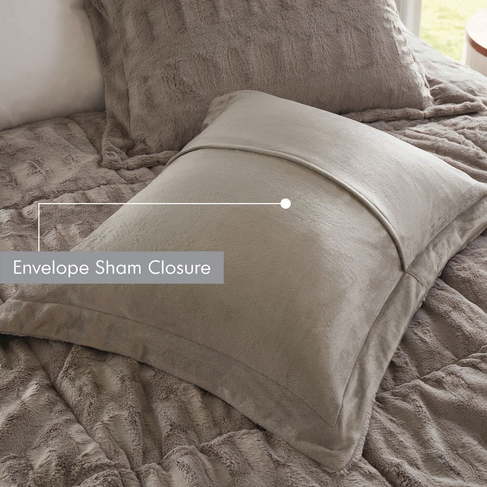 Parure de lit Madison Park Margot avec imprimé dos en fourrure longue