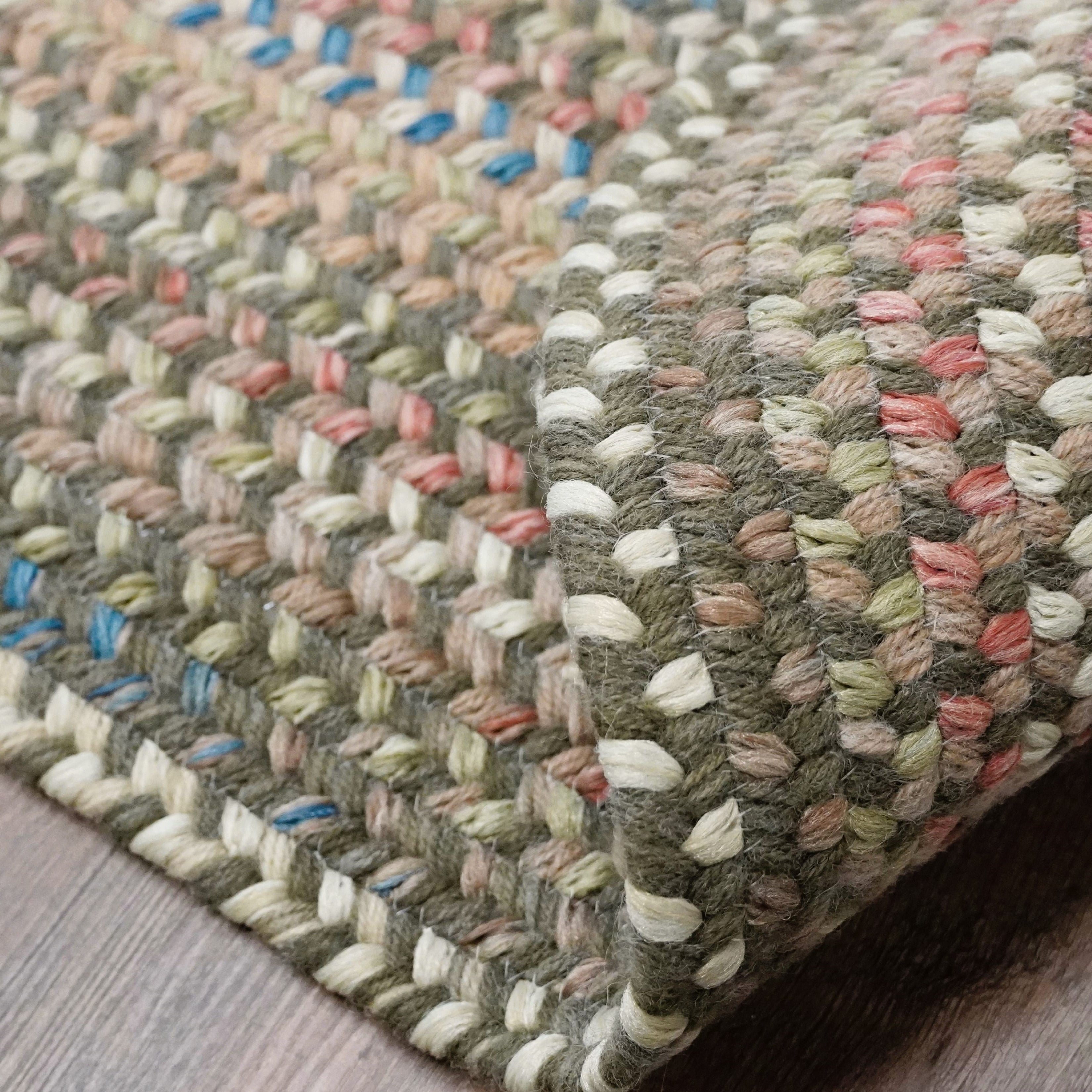 Tapis en laine multicolore tressée de la Nouvelle-Angleterre de Colonial Mills