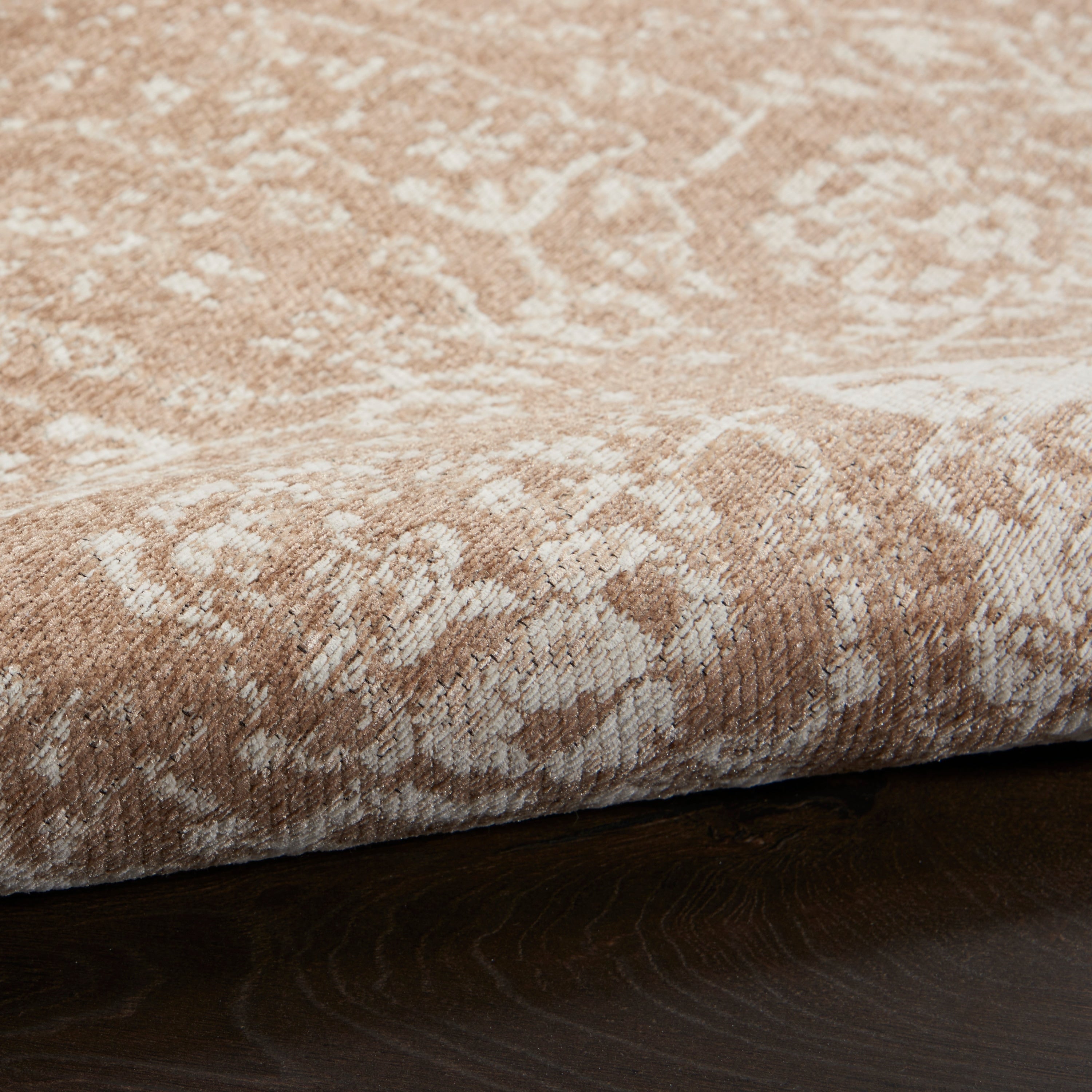 Tapis contemporain Nourison Damask vieilli