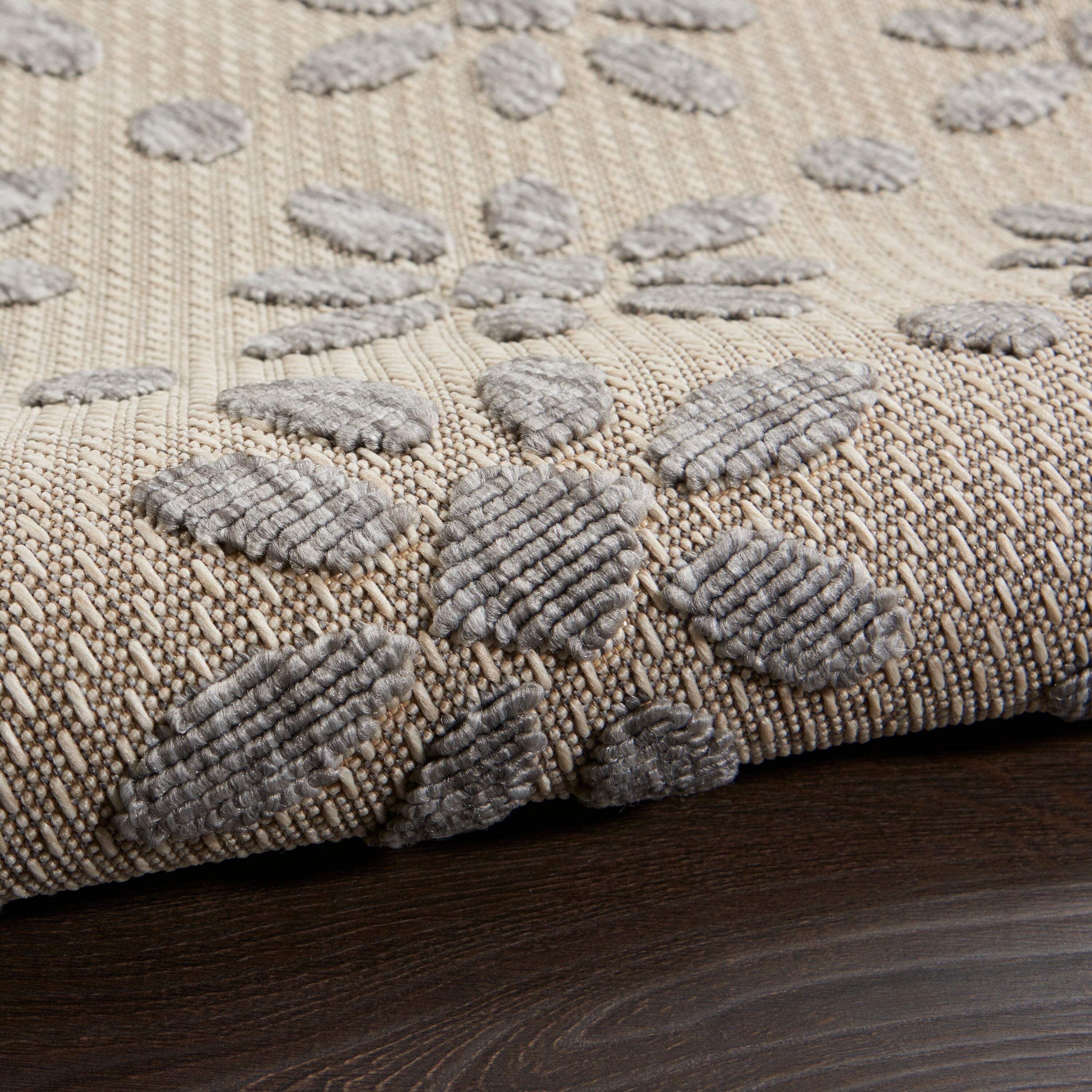 Tapis d'intérieur et d'extérieur géométrique moderne à motif floral et haut-bas Nourison Palamos