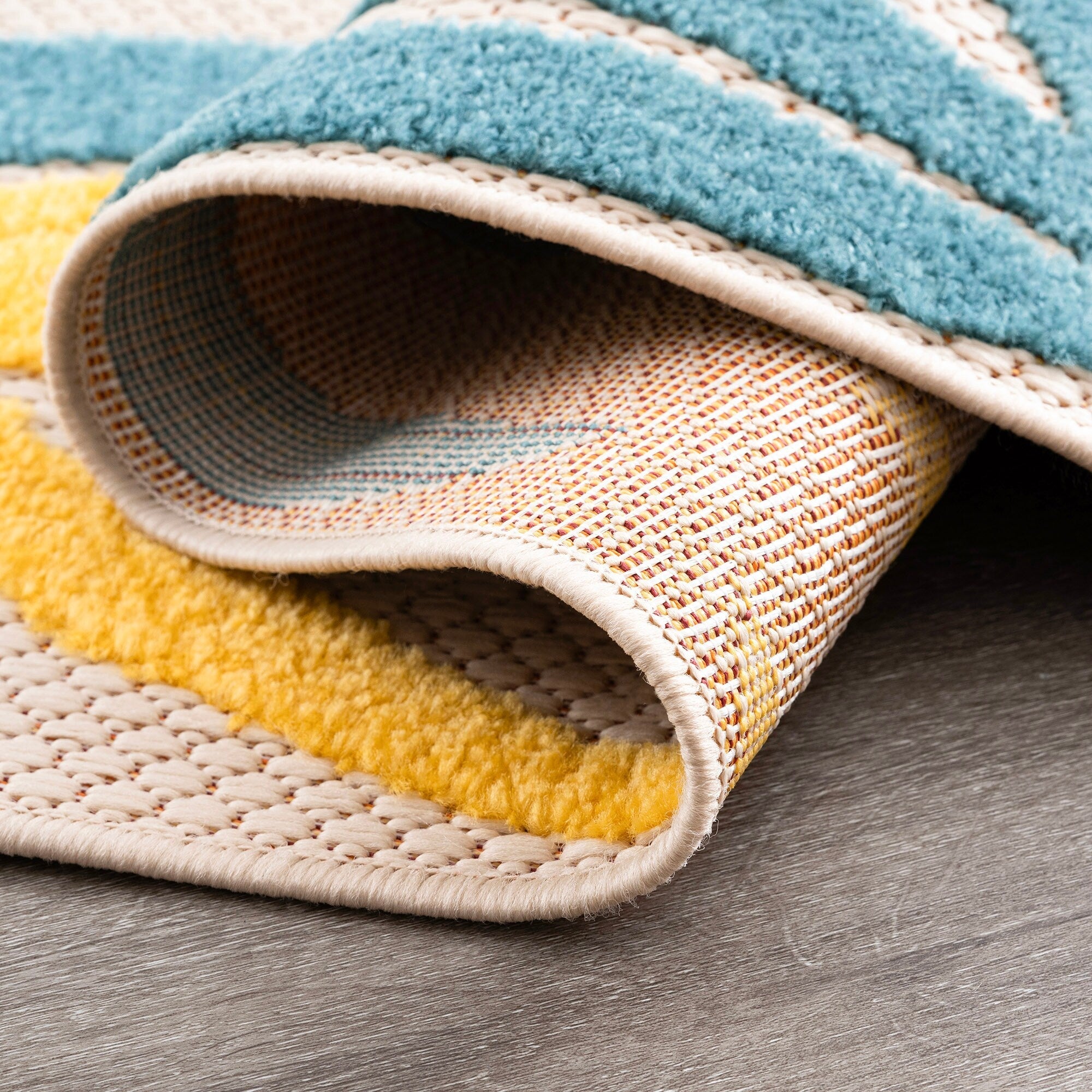 Tapis d'intérieur/extérieur à motif floral côtier Origin.