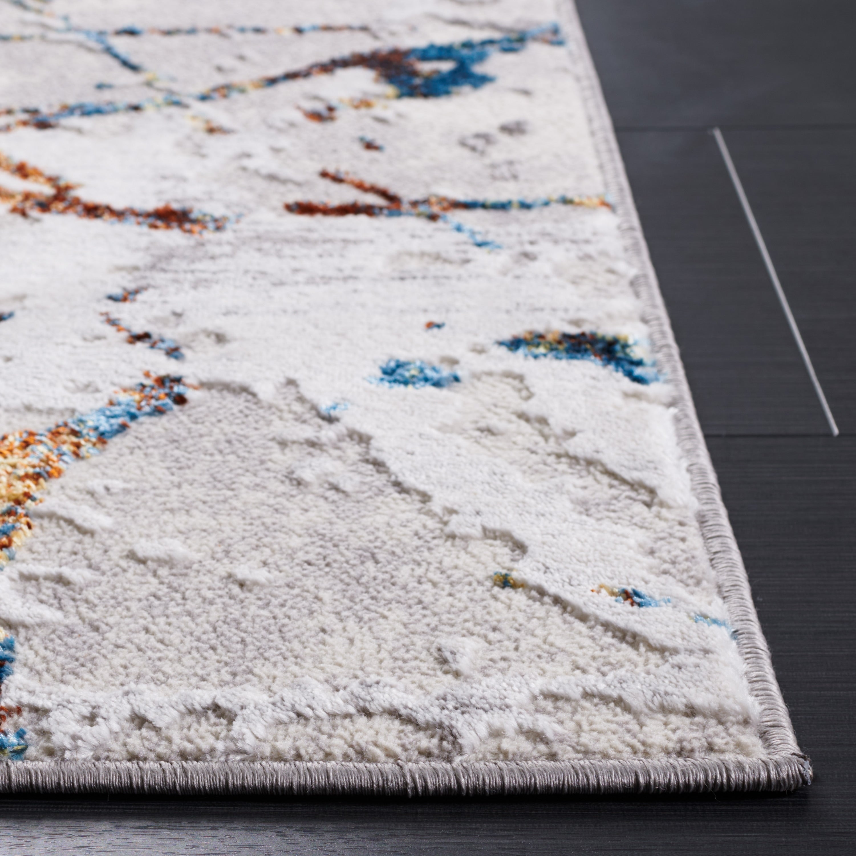 Tapis abstrait moderne vieilli SAFAVIEH Amelia Alli