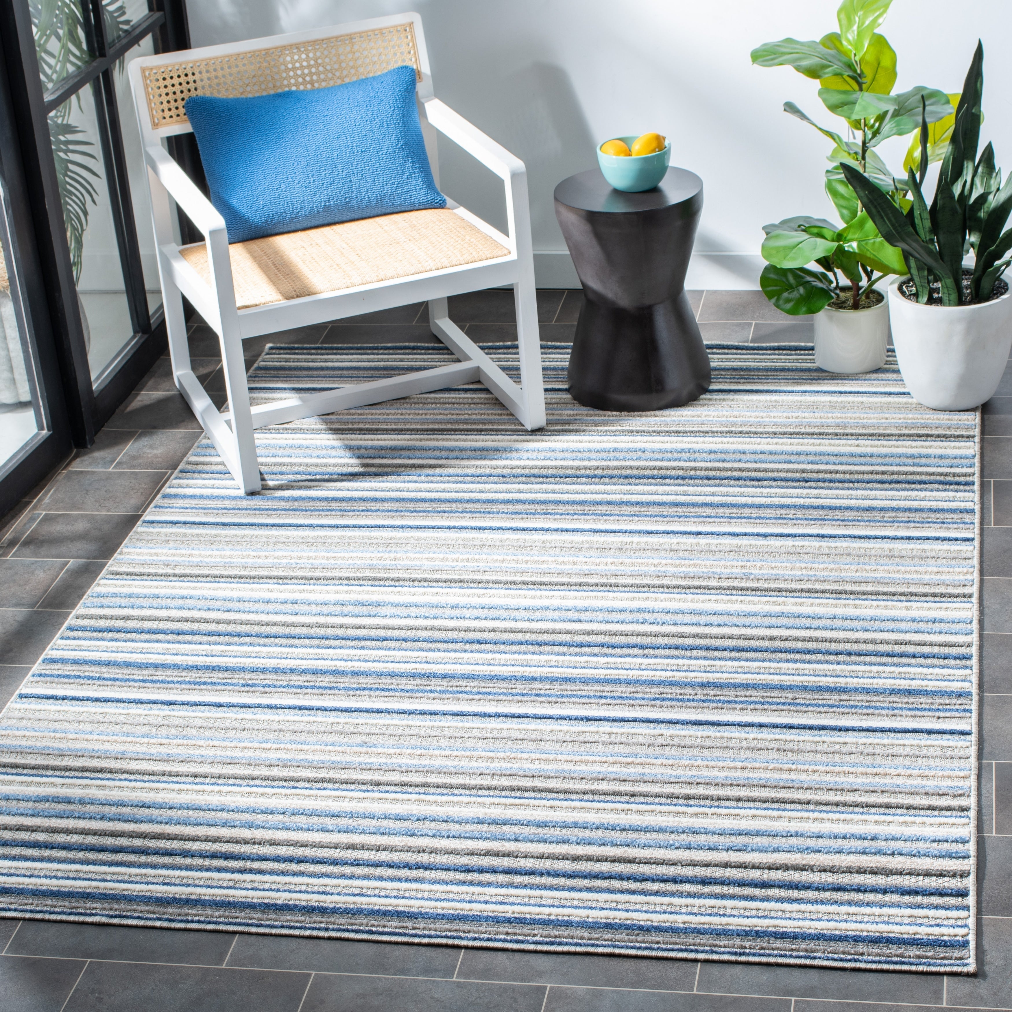 Tapis de patio imperméable à rayures pour intérieur/extérieur SAFAVIEH Cabana Gafia