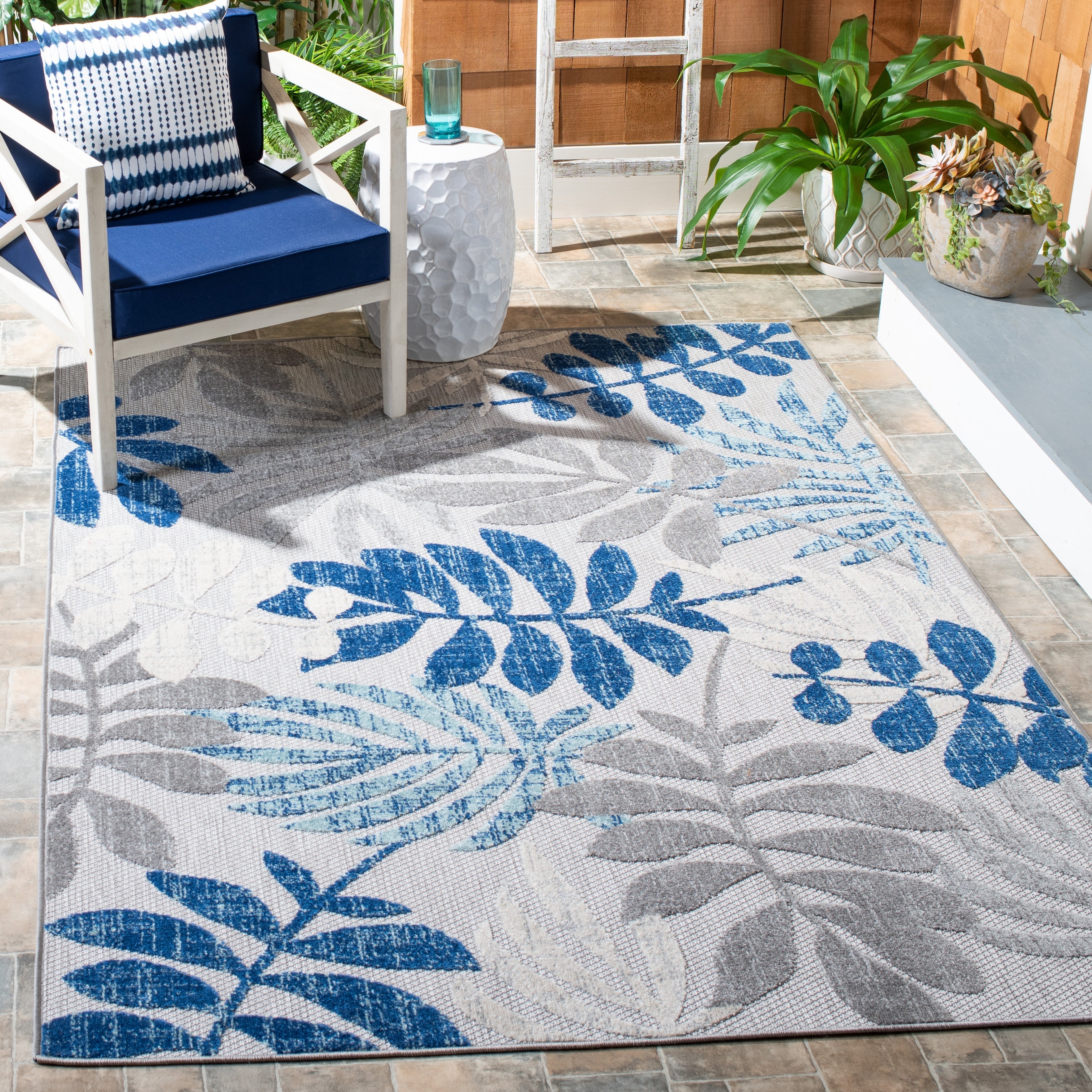 Tapis de patio imperméable à motif floral pour intérieur/extérieur SAFAVIEH Cabana Neera