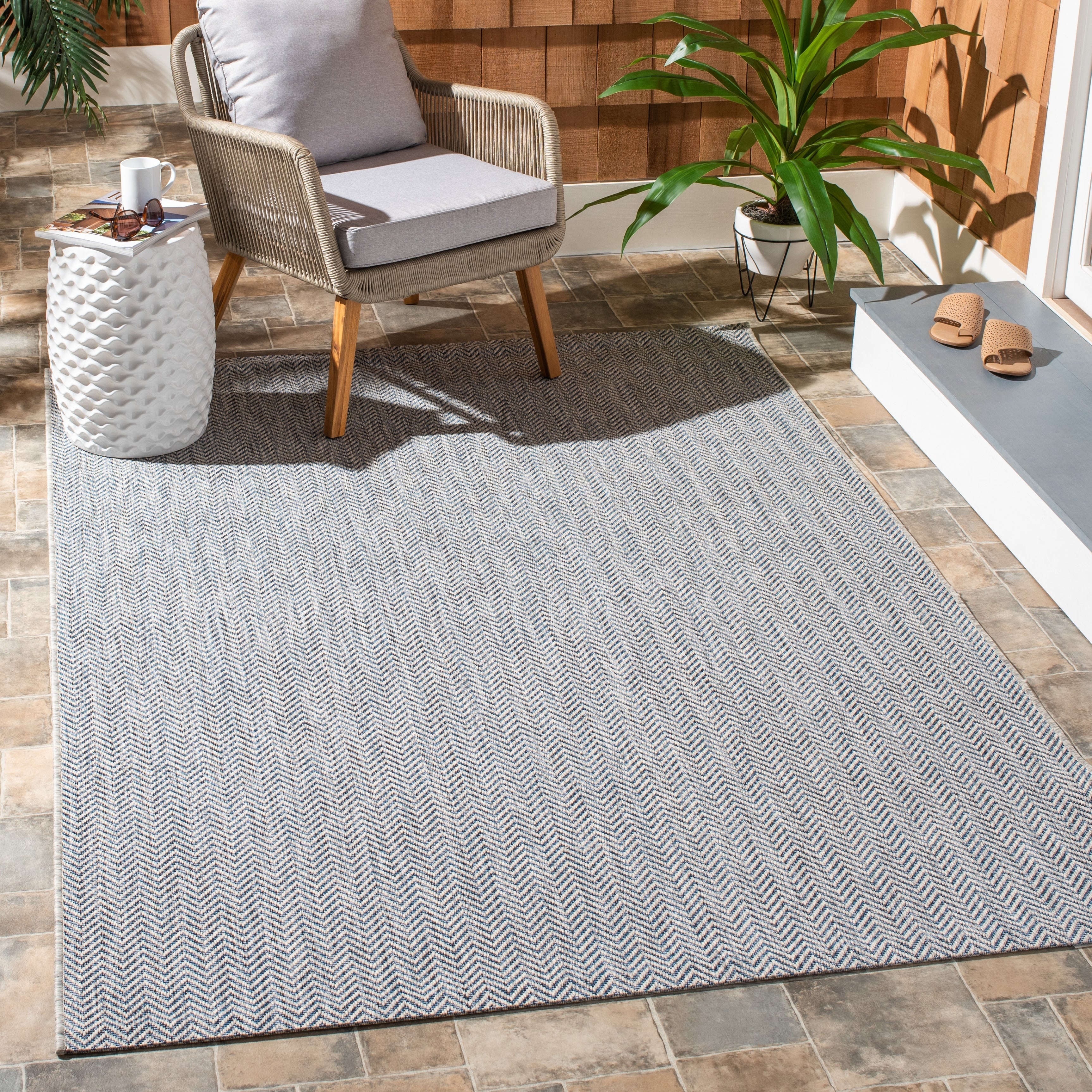Tapis de jardin imperméable pour intérieur/extérieur SAFAVIEH Courtyard Ilmur