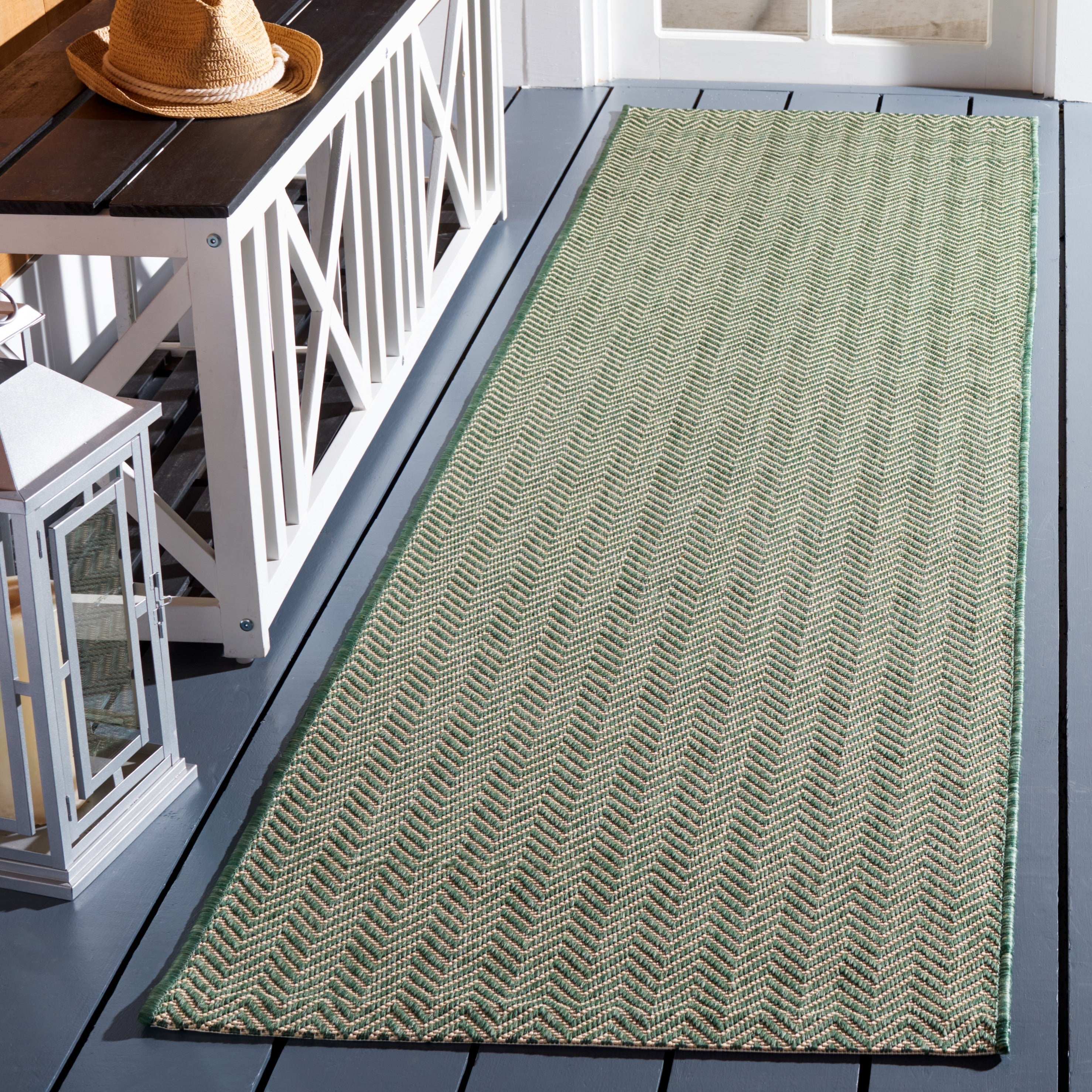 Tapis de jardin imperméable pour intérieur/extérieur SAFAVIEH Courtyard Ilmur