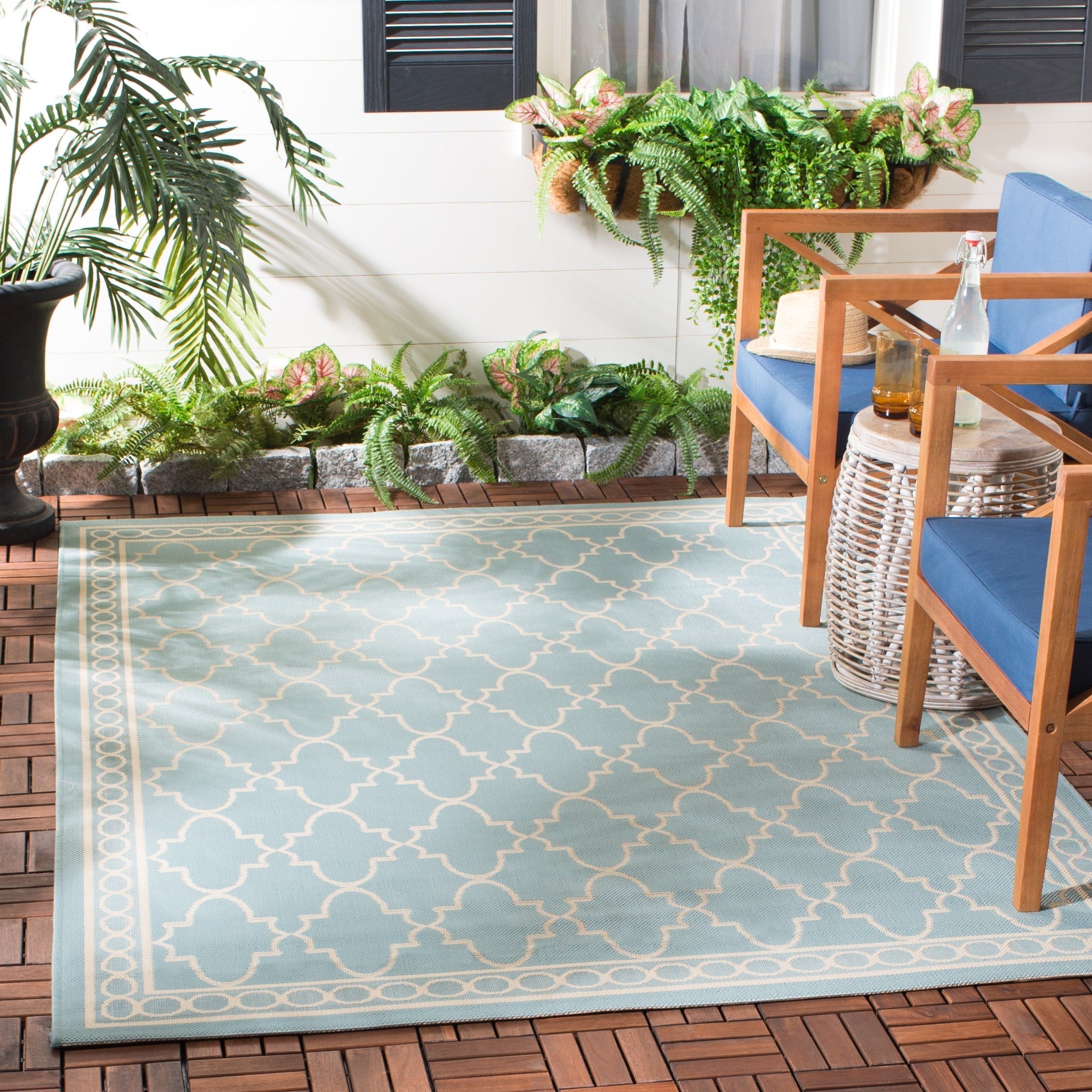 Tapis de jardin imperméable pour intérieur/extérieur SAFAVIEH Courtyard Janell Treillis