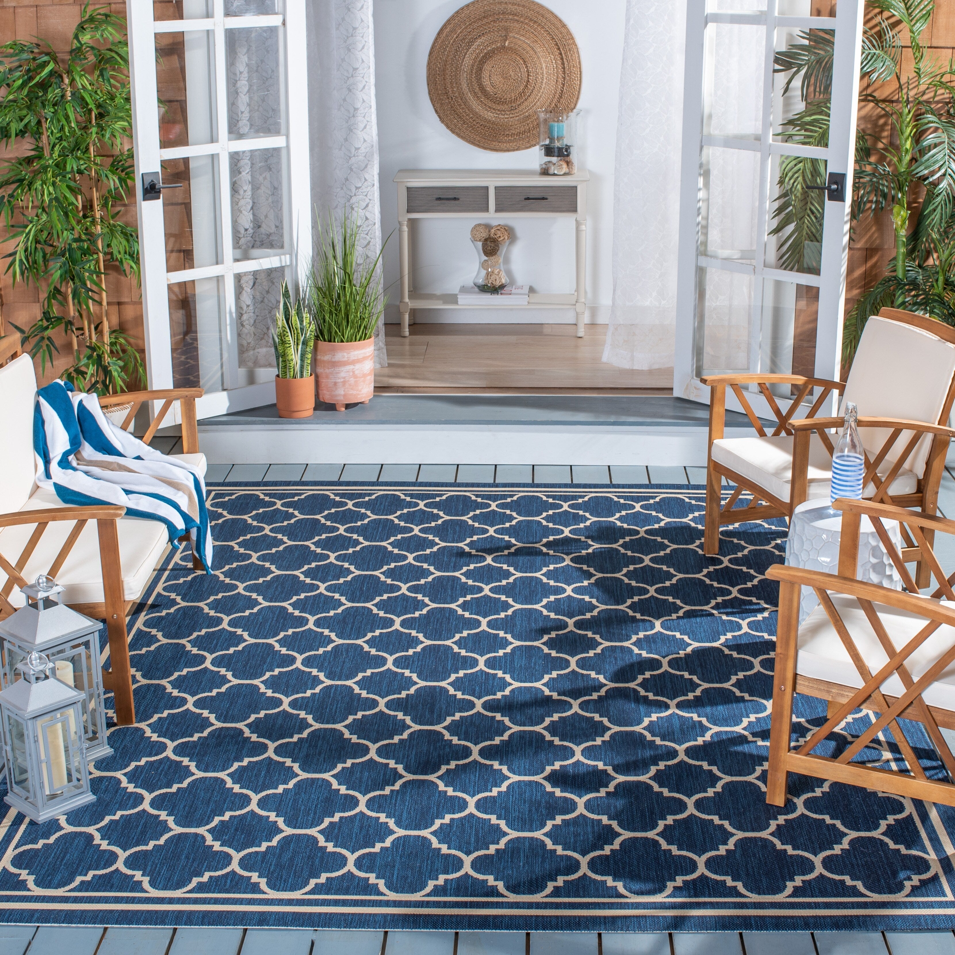 Tapis de jardin imperméable d'intérieur/extérieur SAFAVIEH Courtyard Kristelle