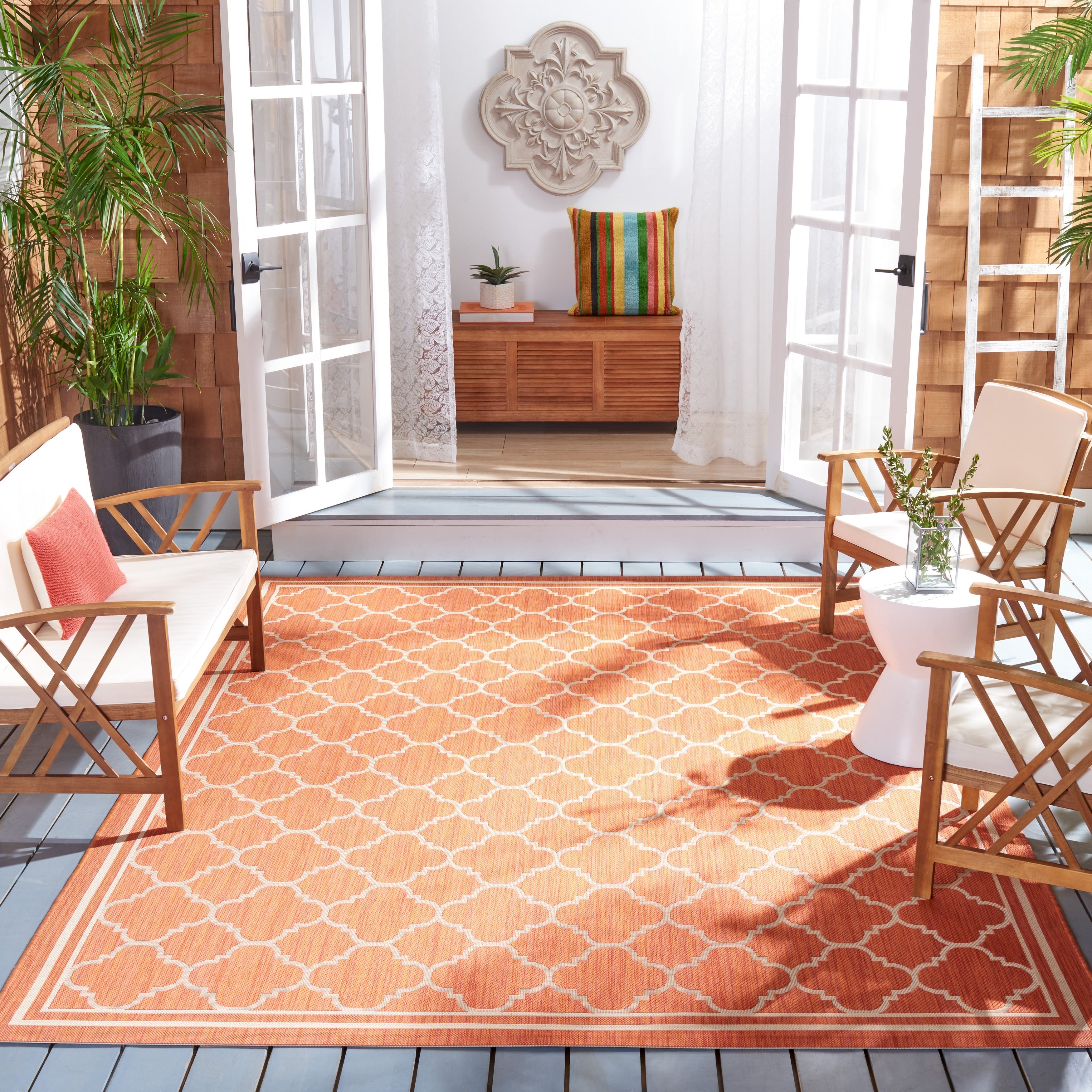 Tapis de jardin imperméable d'intérieur/extérieur SAFAVIEH Courtyard Kristelle