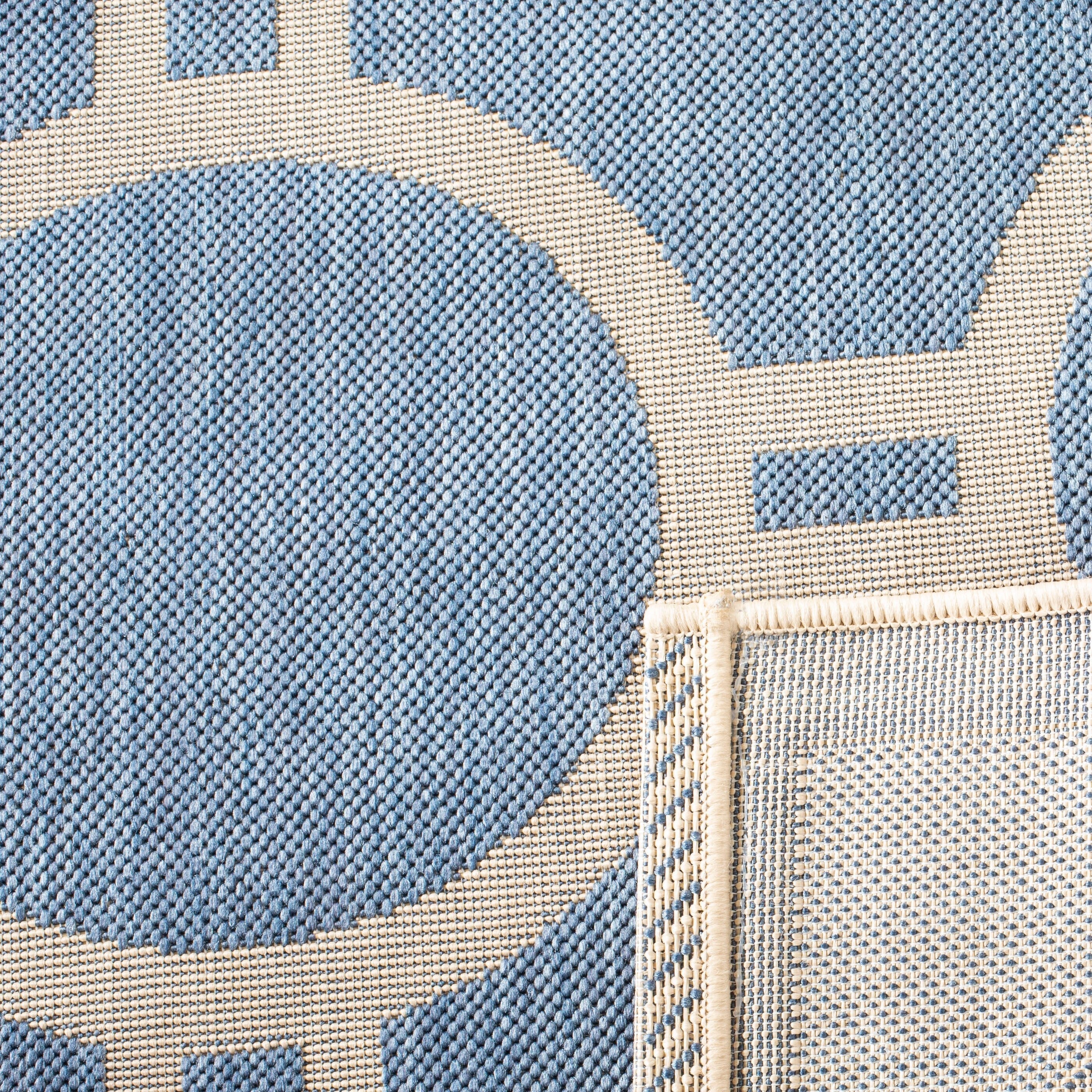 Tapis de jardin imperméable d'intérieur/extérieur SAFAVIEH Courtyard Nira