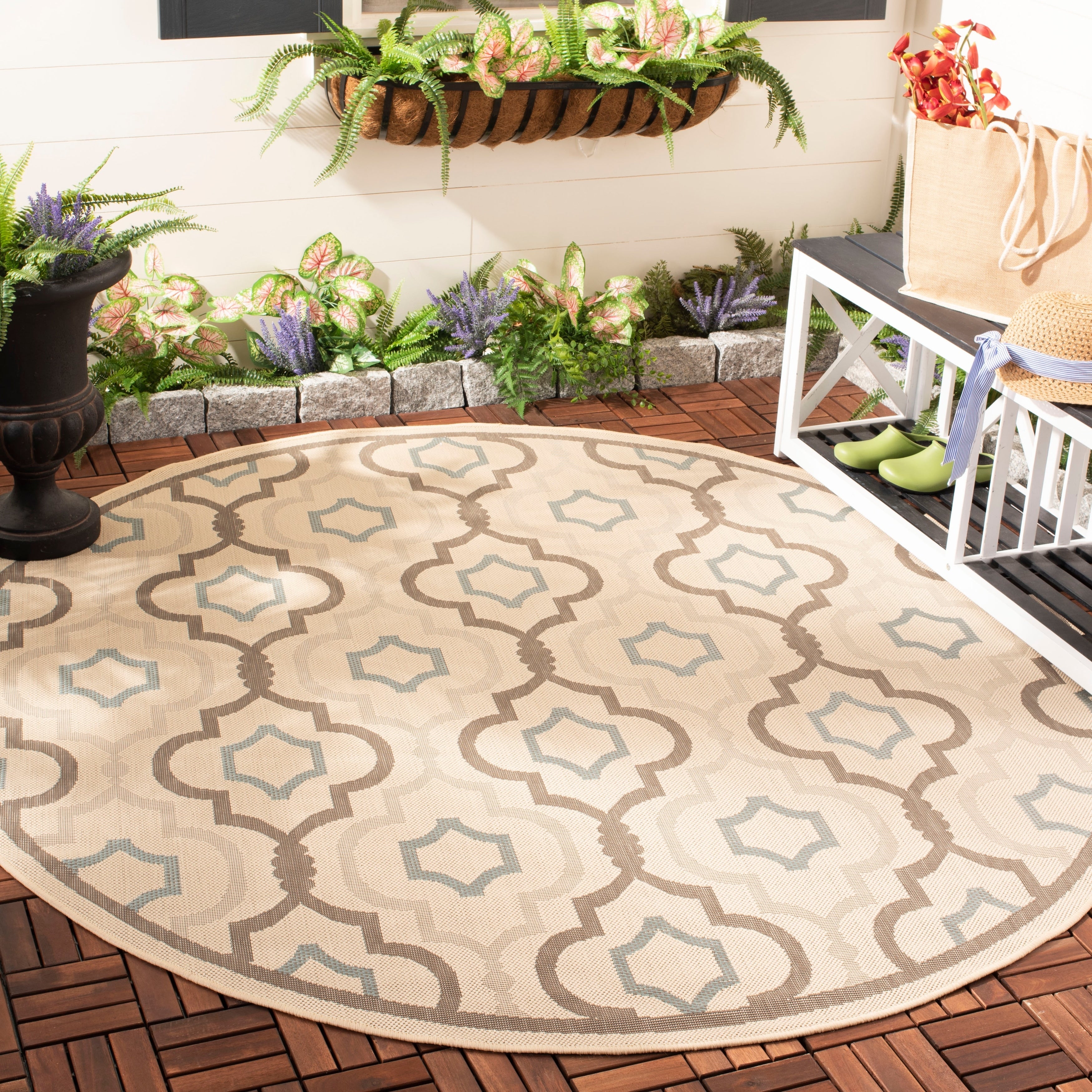 Tapis de jardin imperméable pour intérieur/extérieur SAFAVIEH Courtyard Oyvor