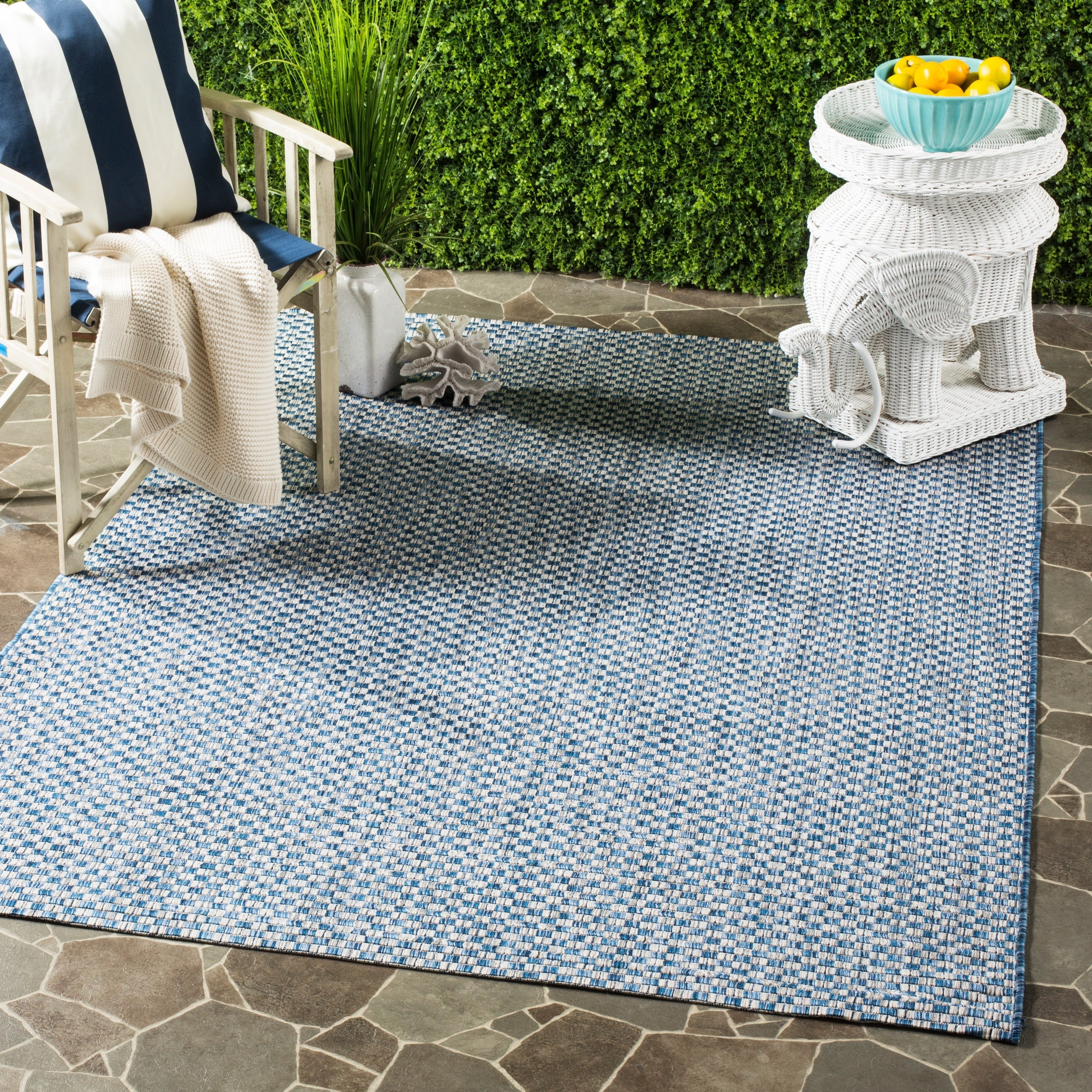 Tapis de jardin imperméable pour intérieur/extérieur SAFAVIEH Courtyard Ragini