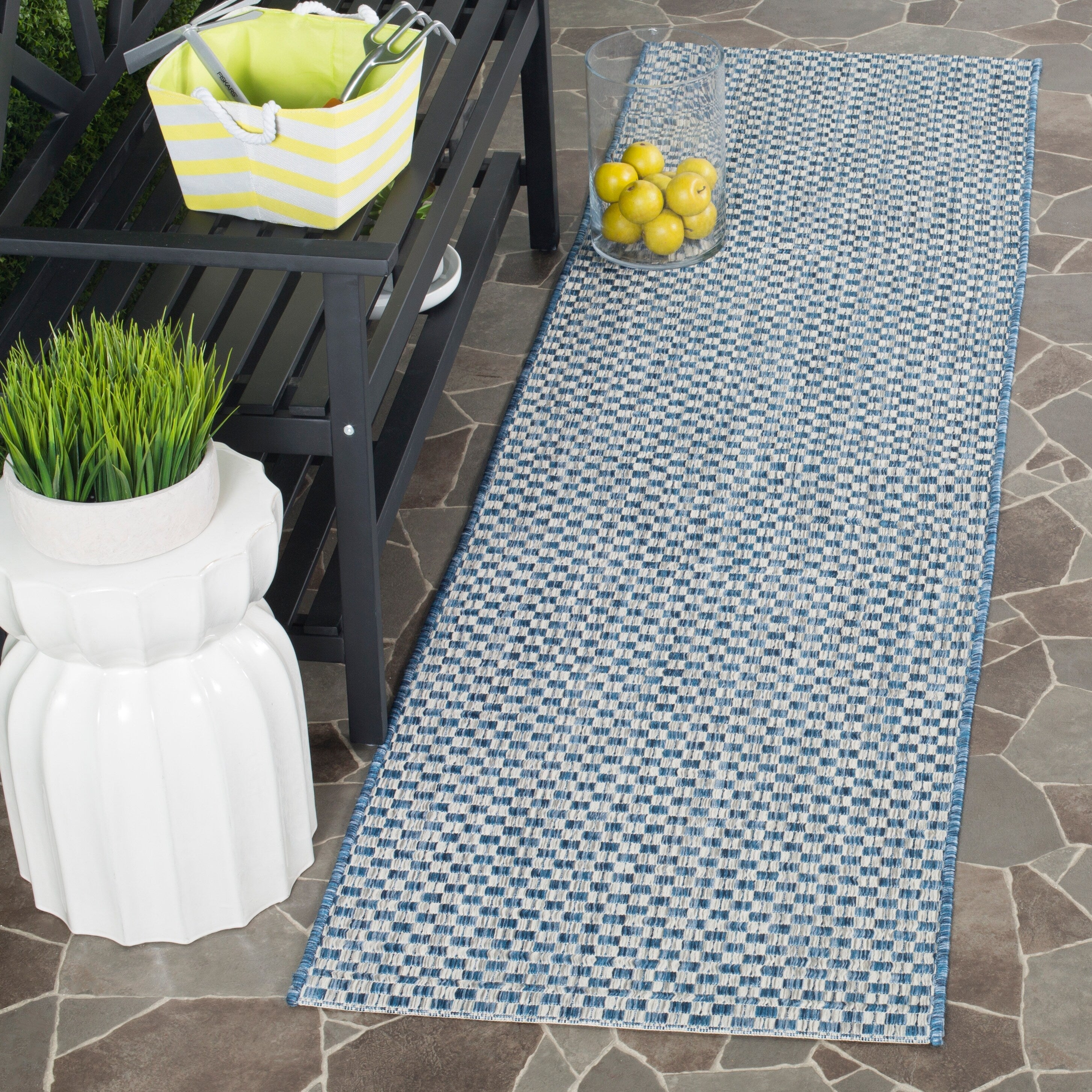 Tapis de jardin imperméable pour intérieur/extérieur SAFAVIEH Courtyard Ragini