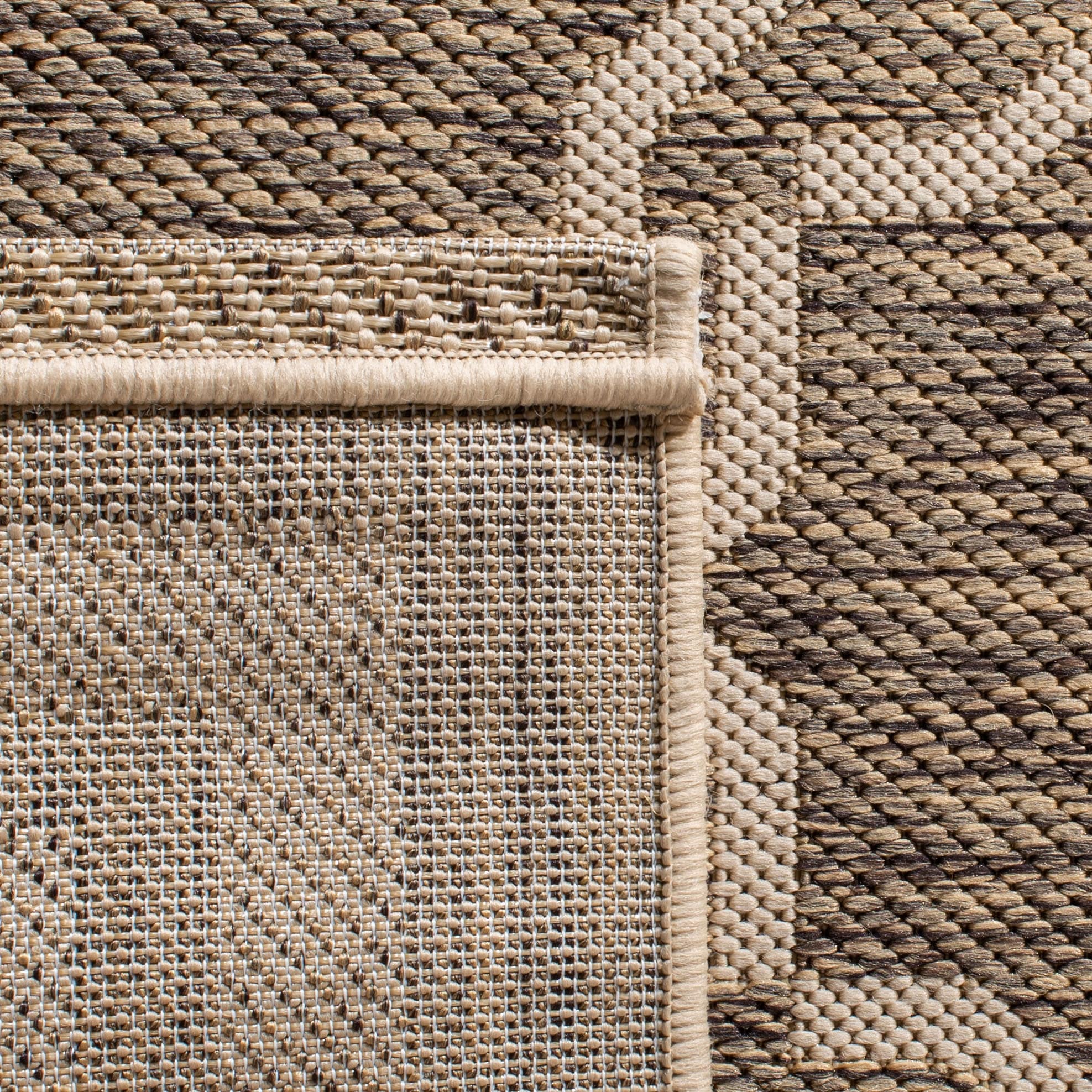 Tapis de jardin imperméable d'intérieur/extérieur SAFAVIEH Courtyard Thomasina