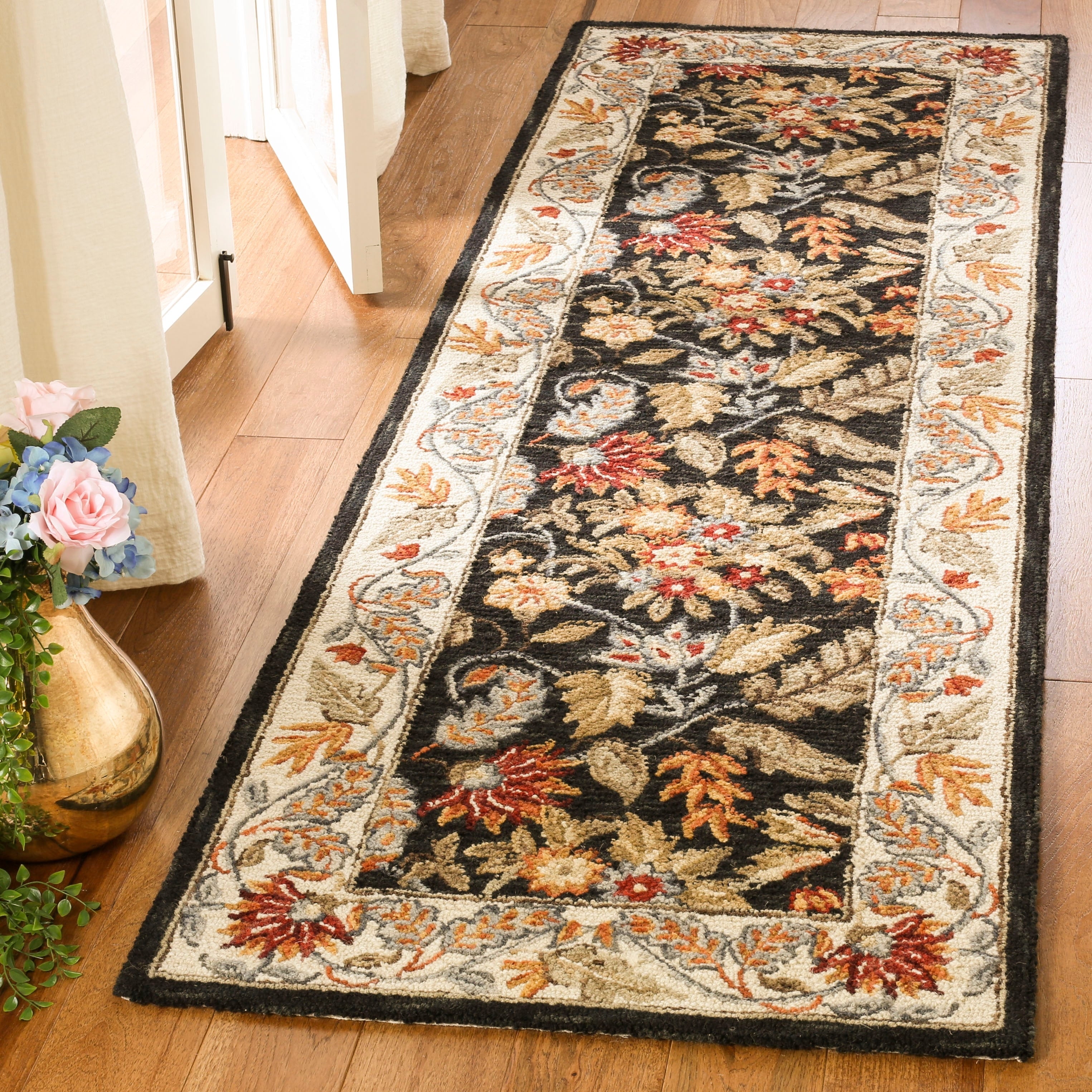 Tapis en laine floral fait main Chelsea Malda de style campagnard français SAFAVIEH