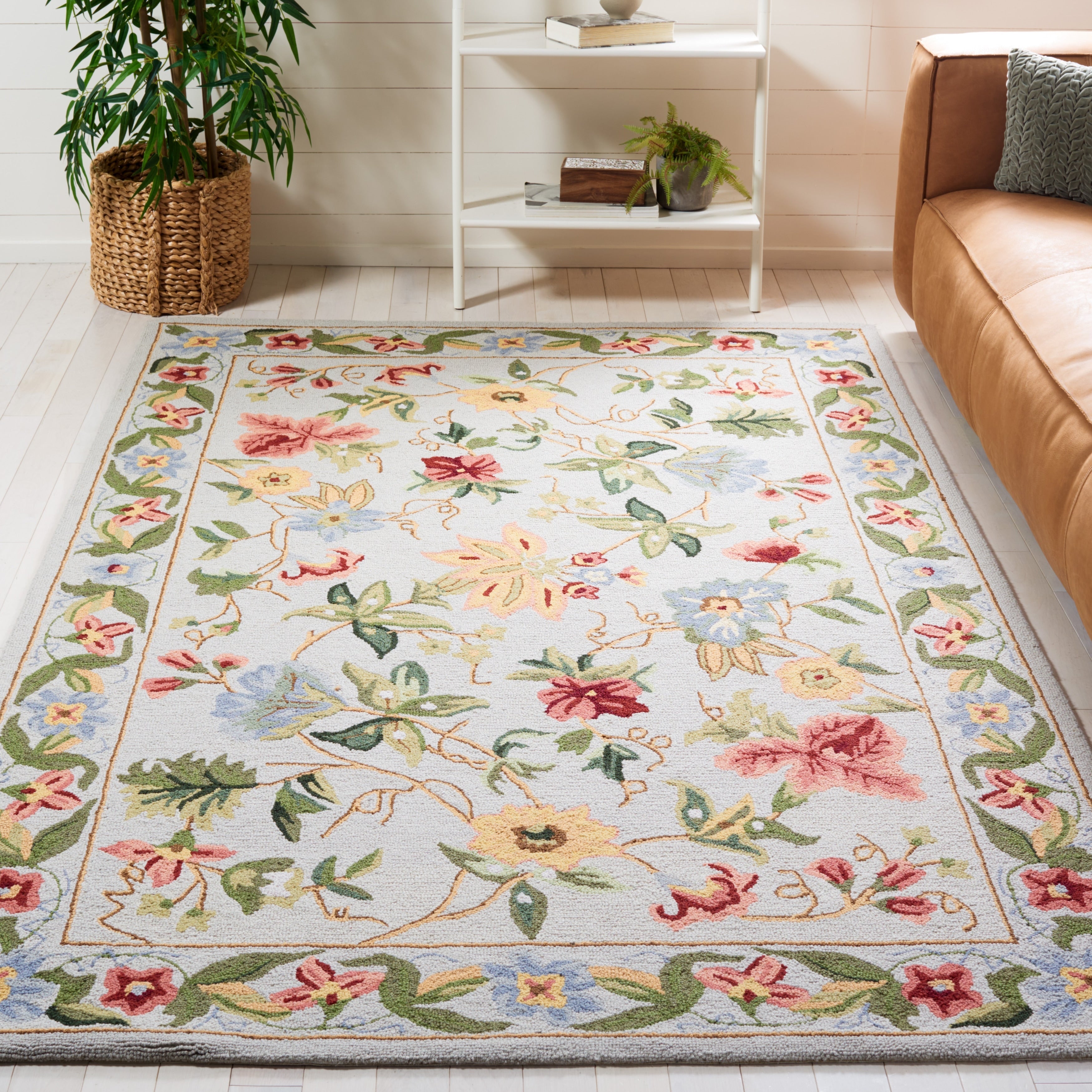 Tapis en laine floral Chelsea Yauhenia fait main SAFAVIEH de style campagnard français