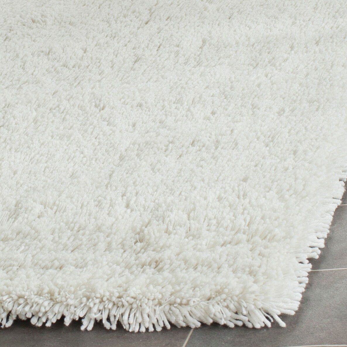 Tapis classique Laken Nakhshun fait main SAFAVIEH