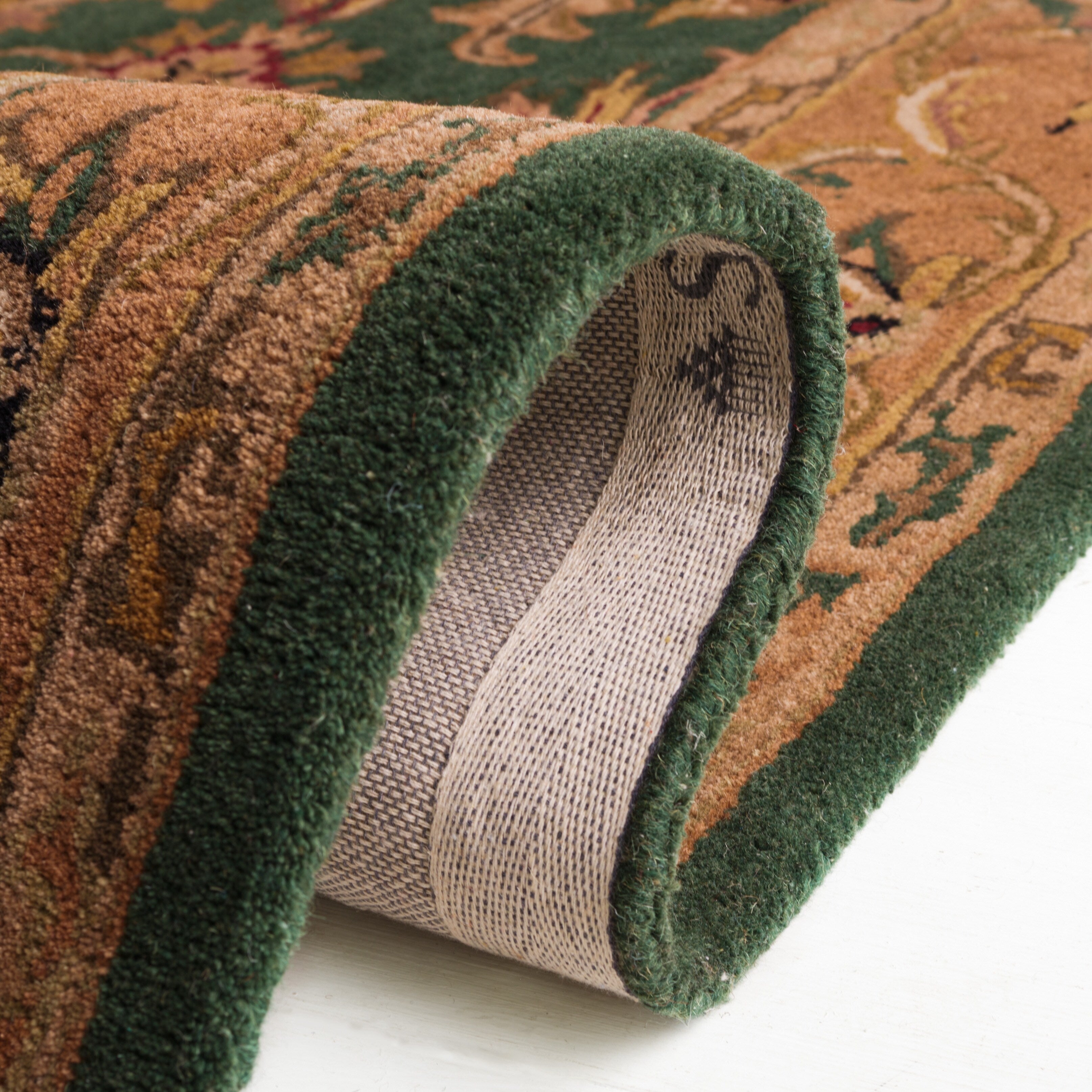 Tapis oriental traditionnel en laine SAFAVIEH Heritage Lion fait main