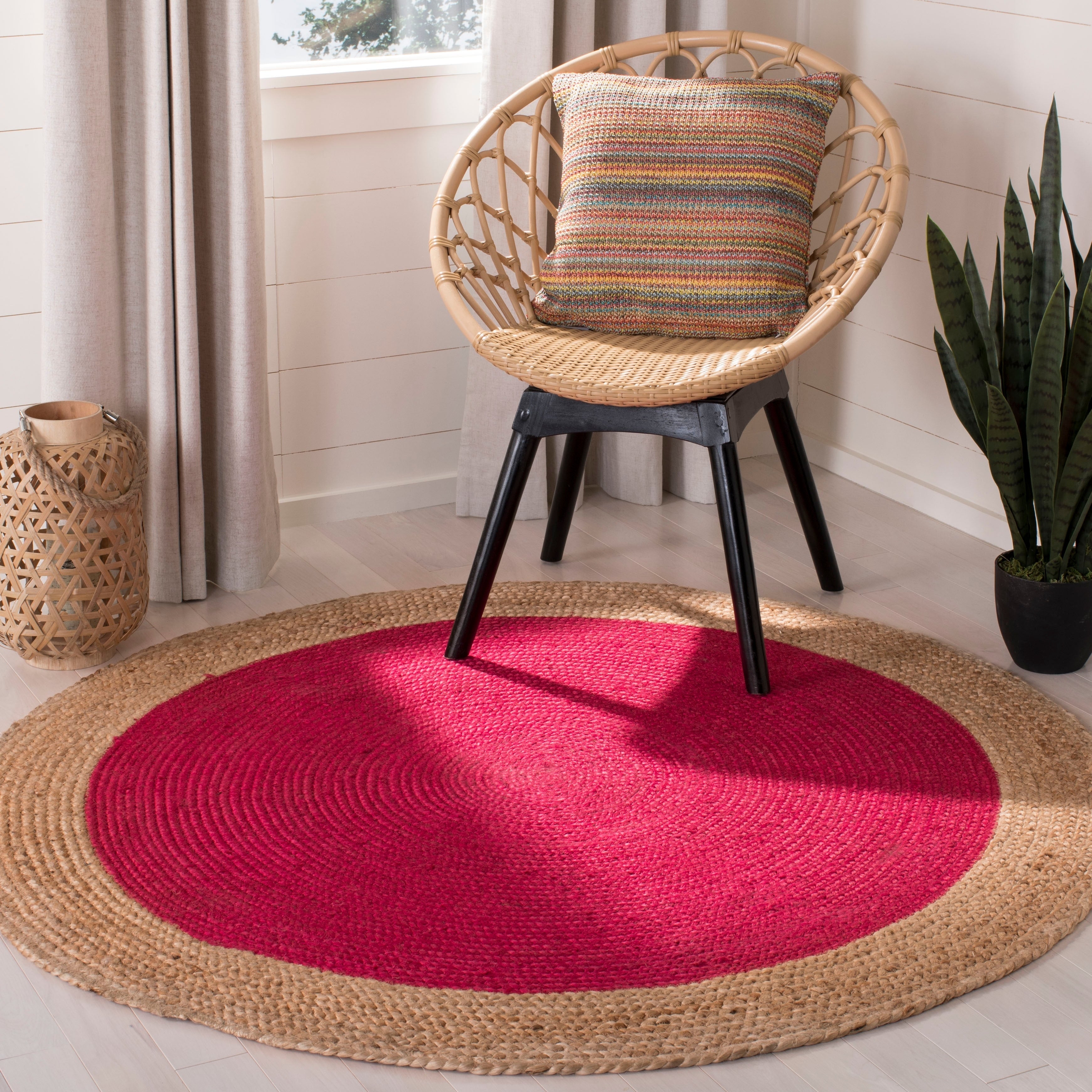 Tapis rond en jute fait main en fibres naturelles Jolette avec bordure SAFAVIEH