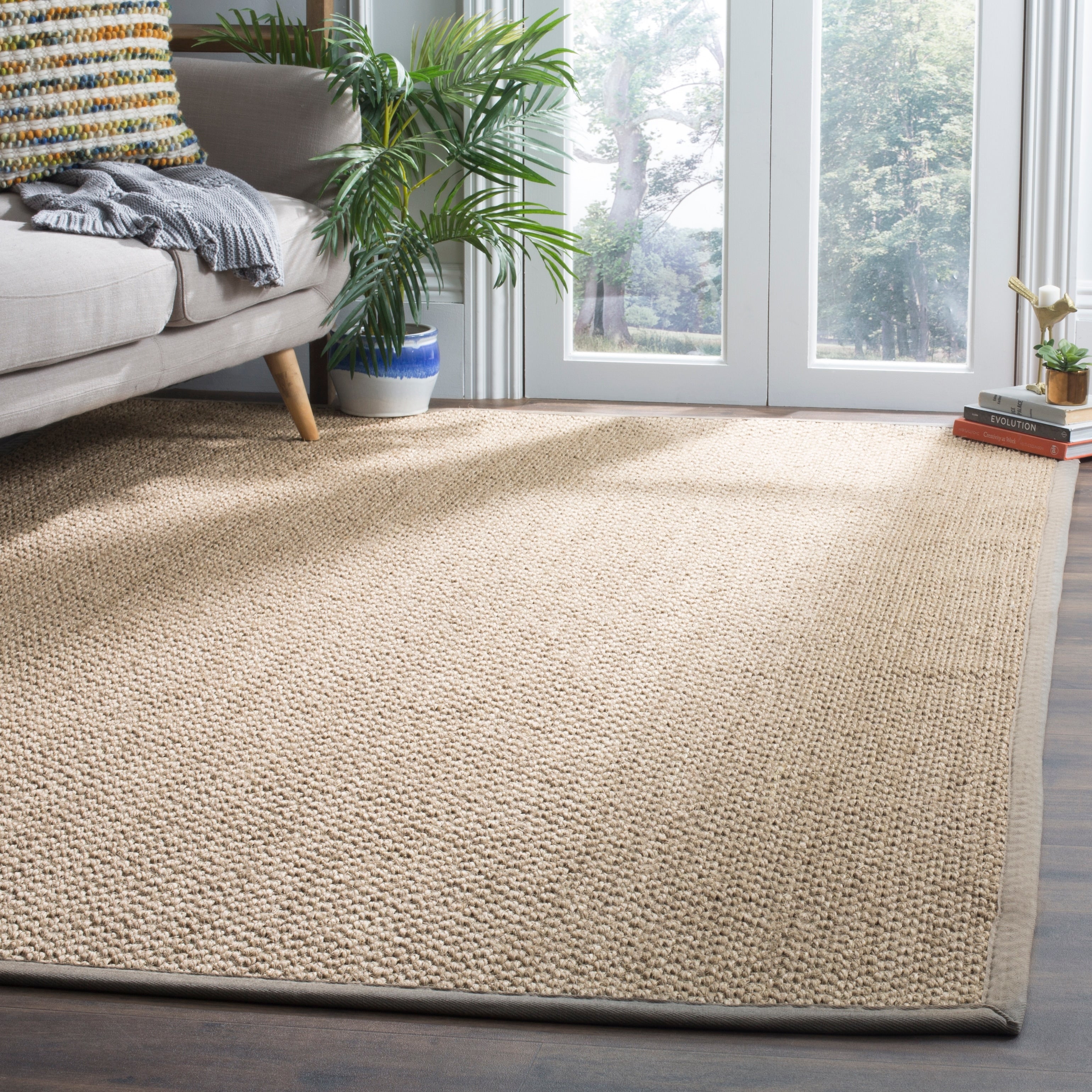 Tapis en sisal Relina en fibre naturelle fait main SAFAVIEH