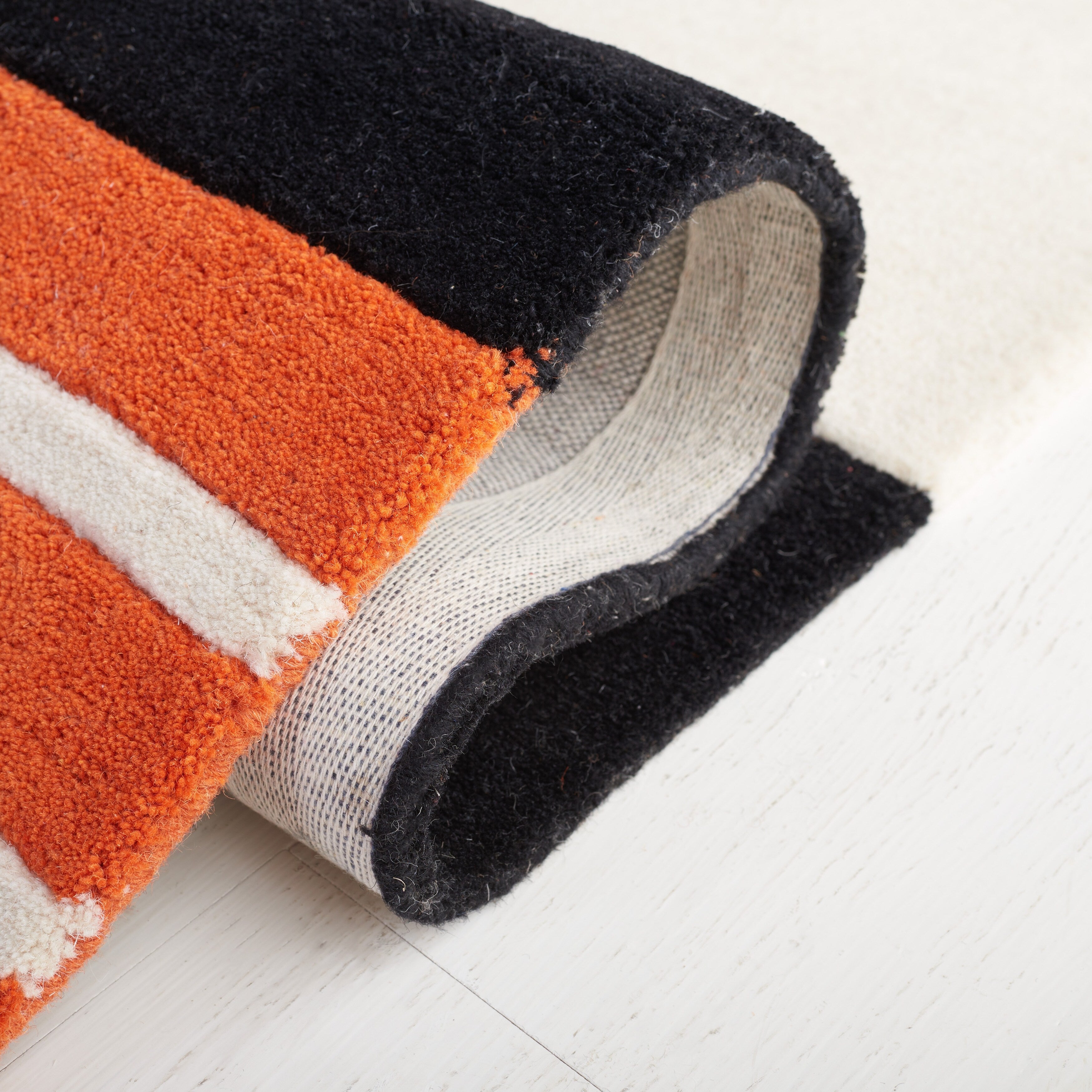 SAFAVIEH Fait main Rodeo Drive Willow Mid-Century Modern Abstract Wool