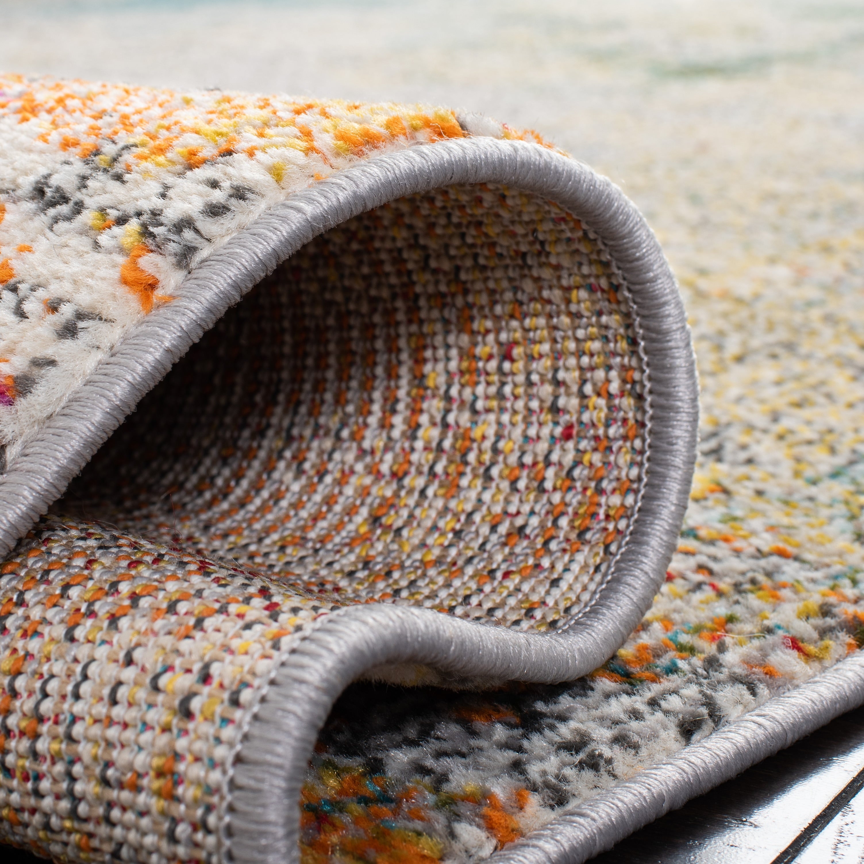 Tapis abstrait moderne SAFAVIEH Madison Lawanda