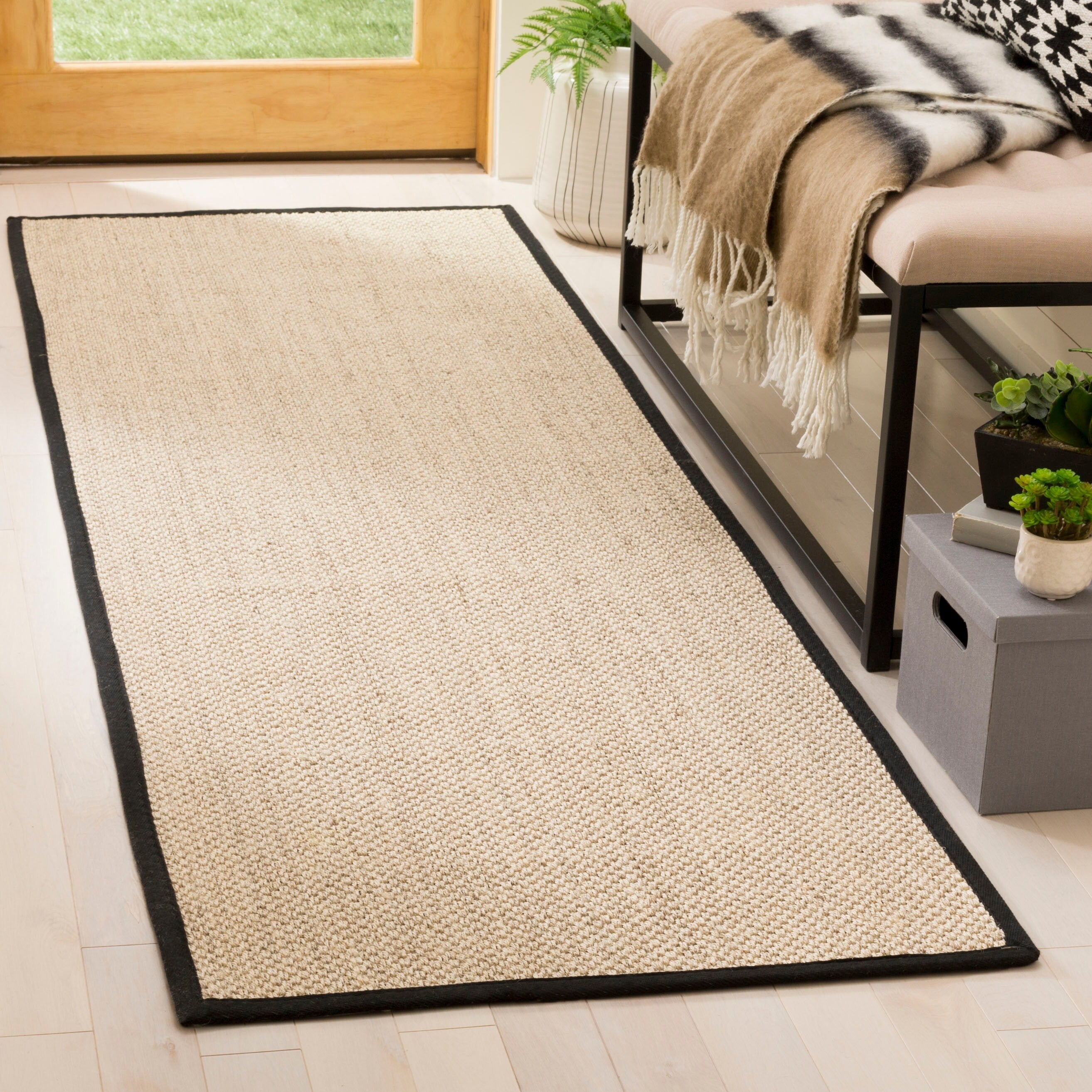 Tapis en sisal à bordure décontractée Lorine en fibre naturelle SAFAVIEH