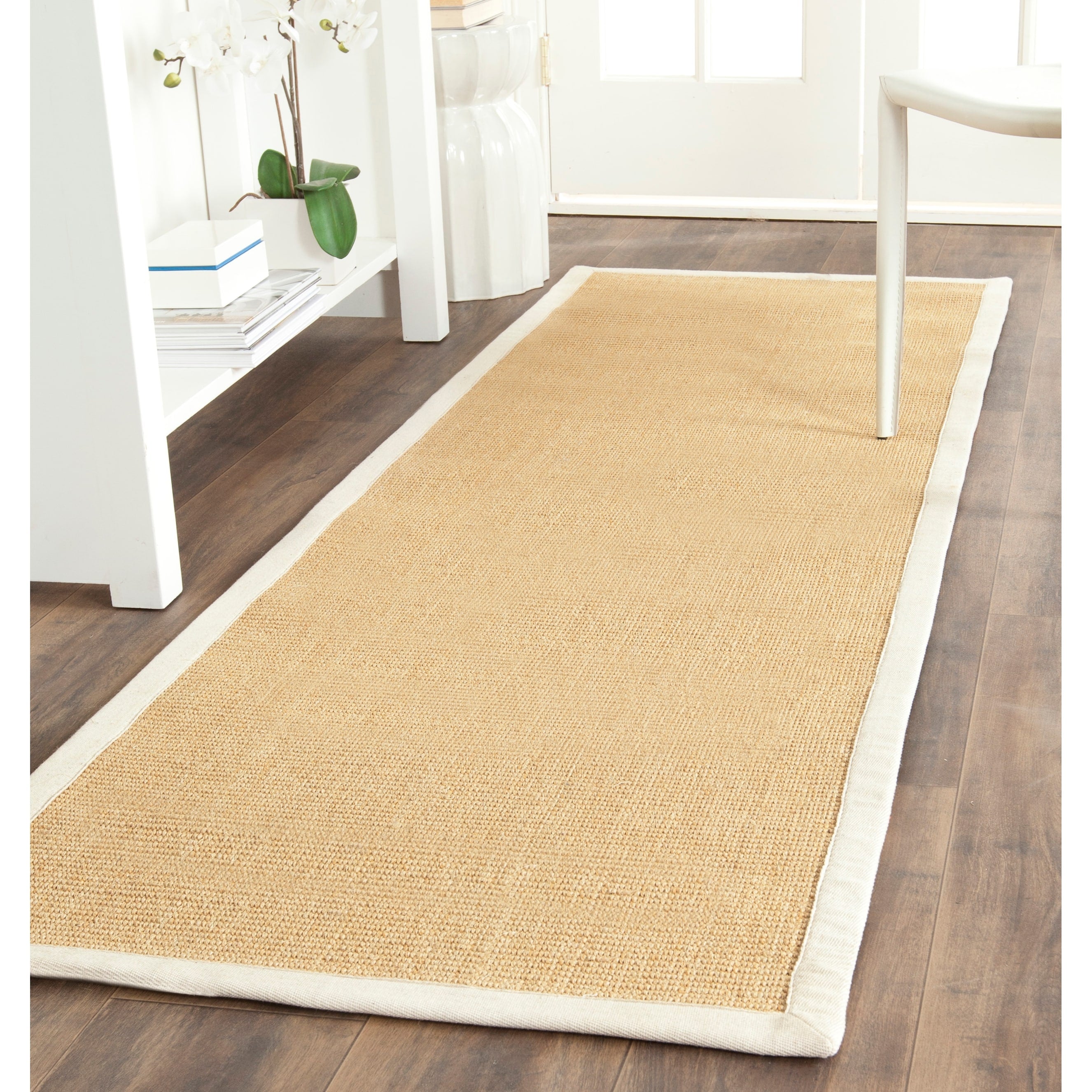 Tapis en sisal à bordure Madelyn en fibre naturelle SAFAVIEH