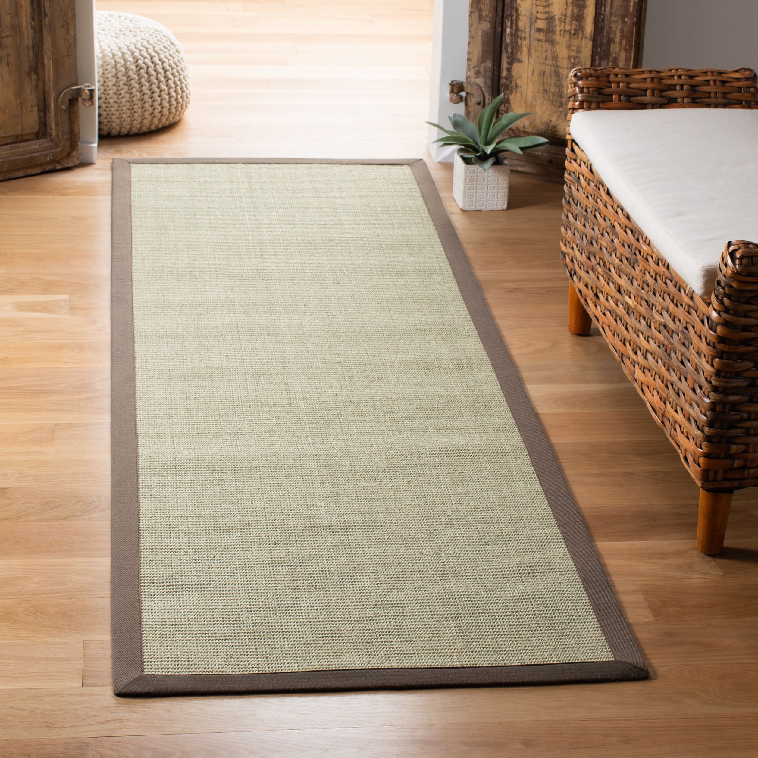 Tapis en sisal à bordure Madelyn en fibre naturelle SAFAVIEH
