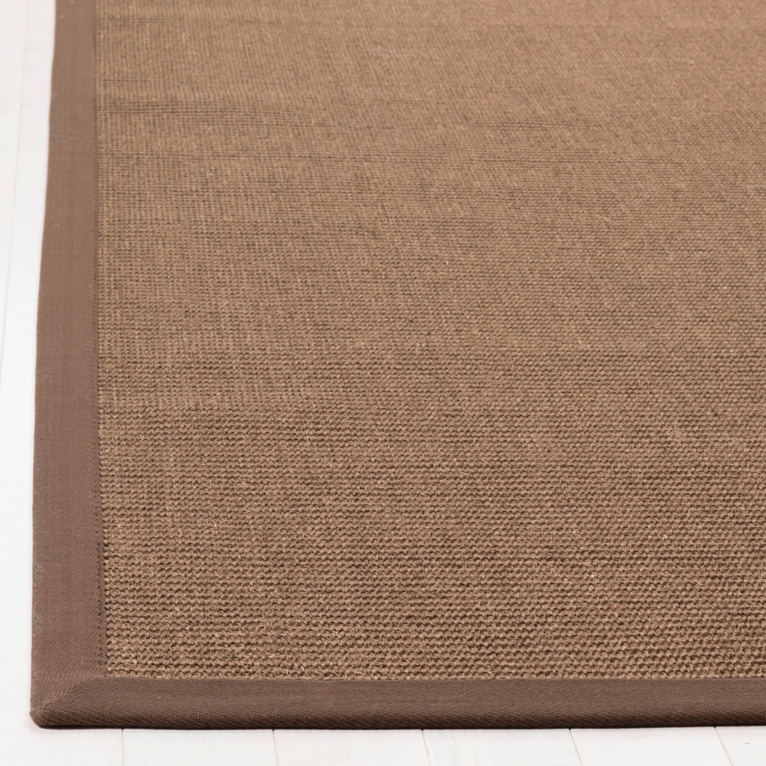 Tapis en sisal à bordure Madelyn en fibre naturelle SAFAVIEH