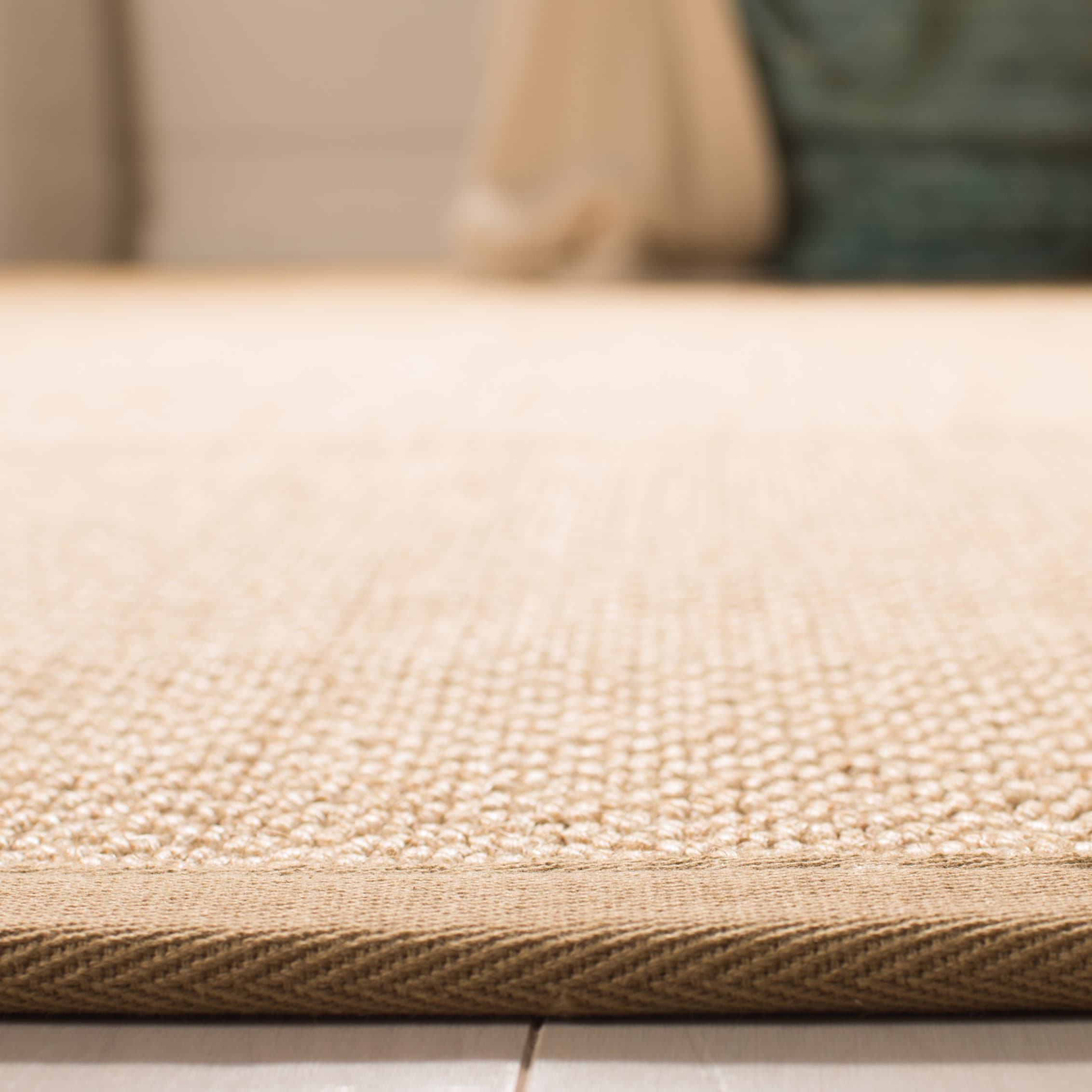 Tapis en sisal à bordure décontractée Venus en fibre naturelle SAFAVIEH