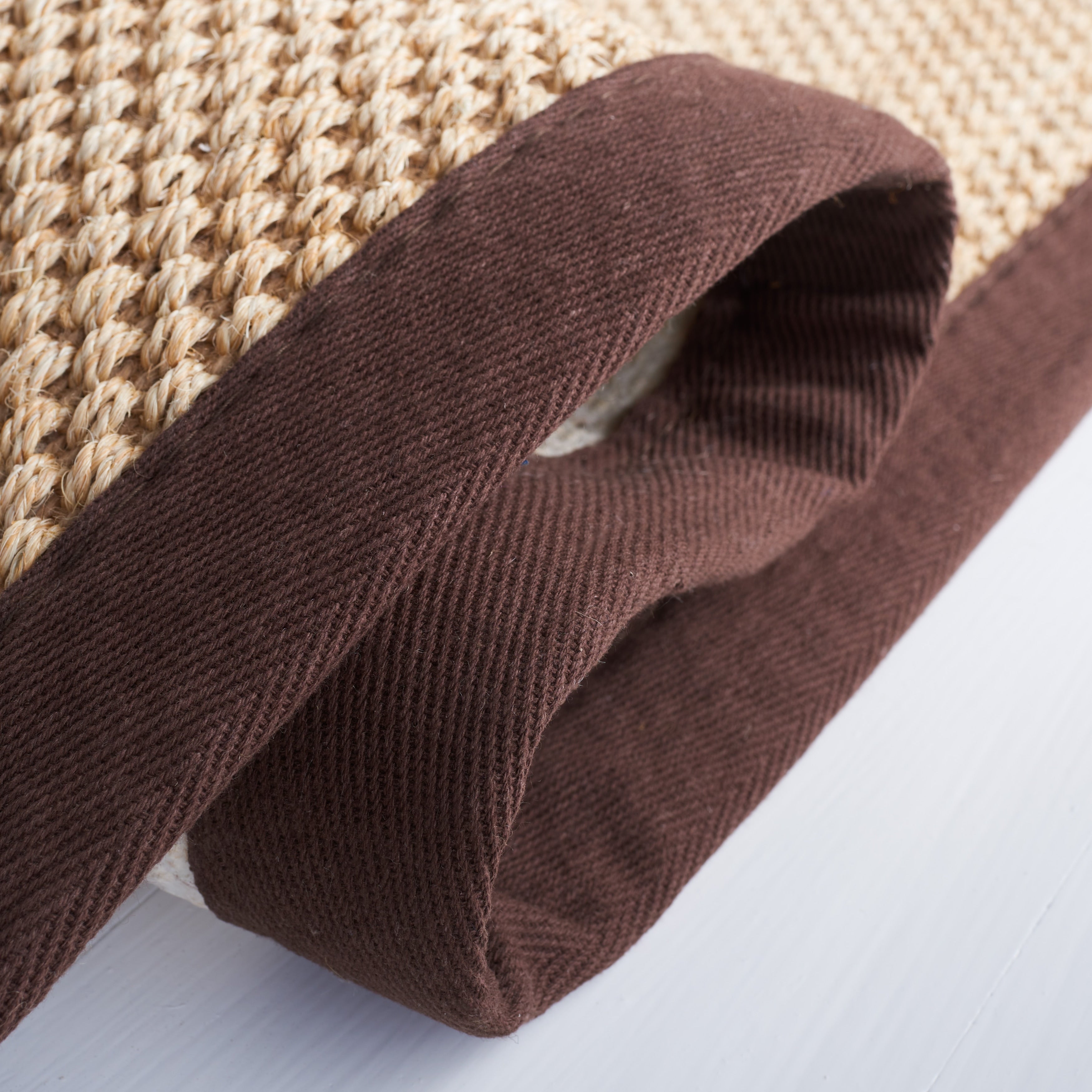 Tapis en sisal à bordure décontractée Venus en fibre naturelle SAFAVIEH