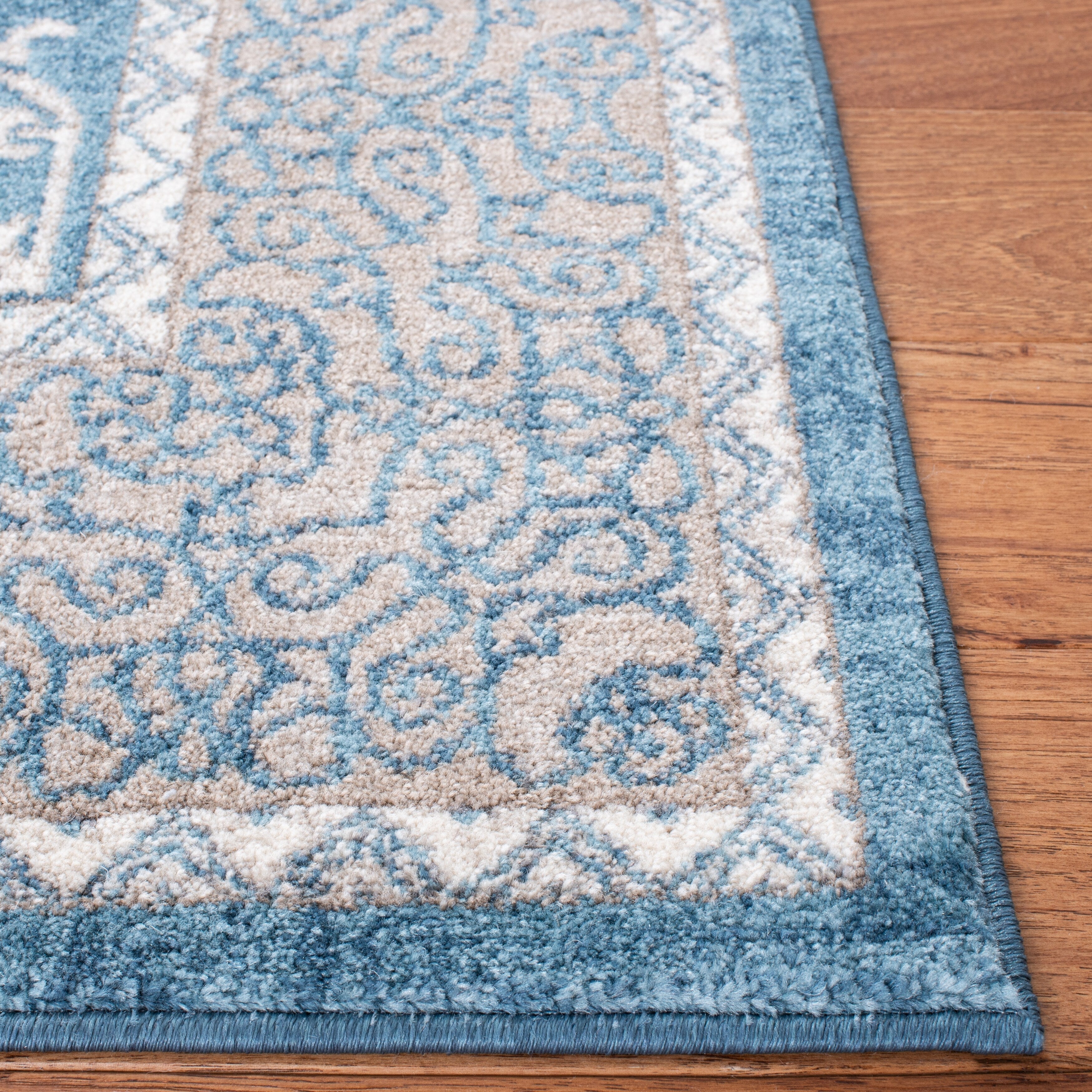 Tapis médaillon oriental vintage SAFAVIEH Sofia Glenna