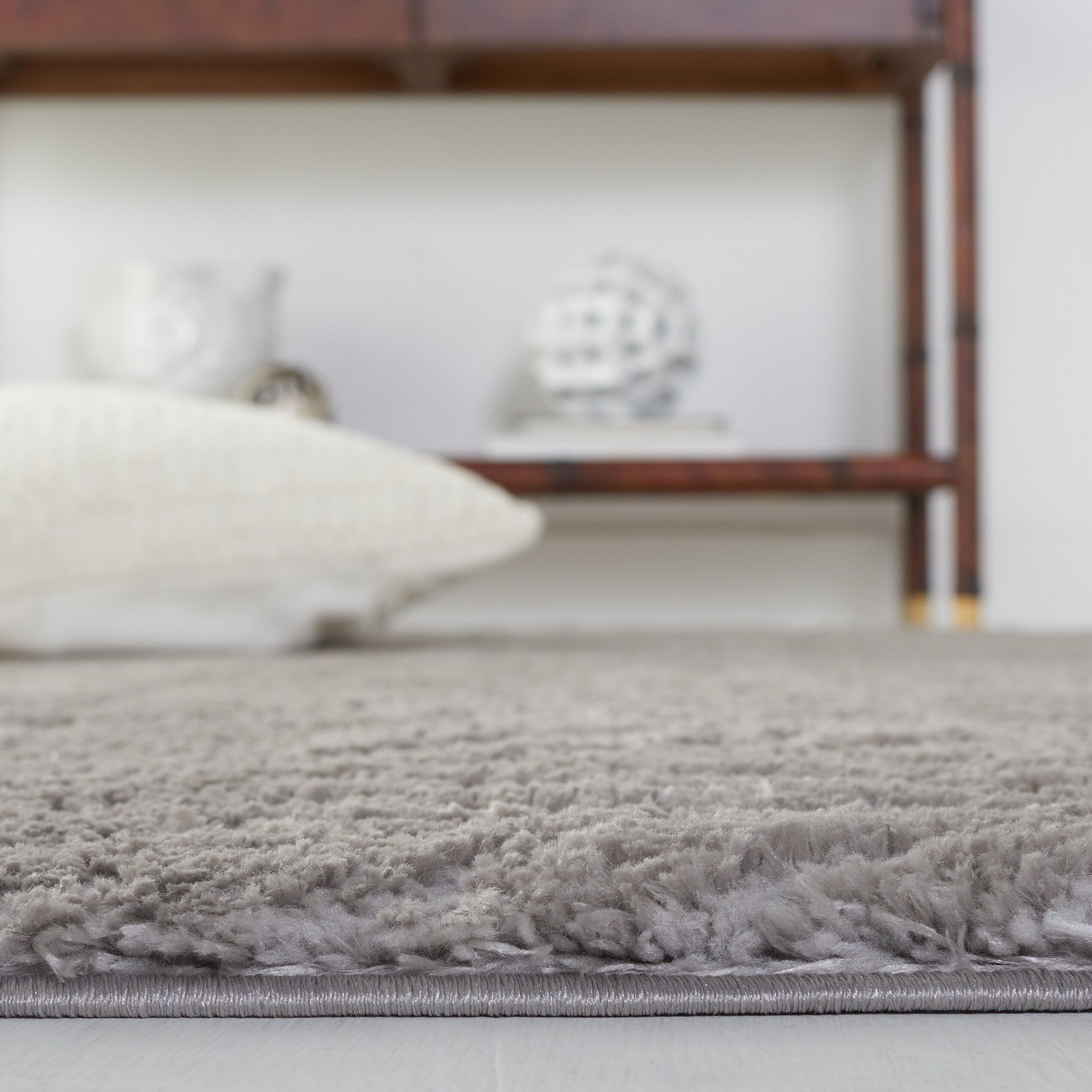 Tapis géométrique SAFAVIEH Tahoe Shag Lisjana de 1,2 pouce d'épaisseur