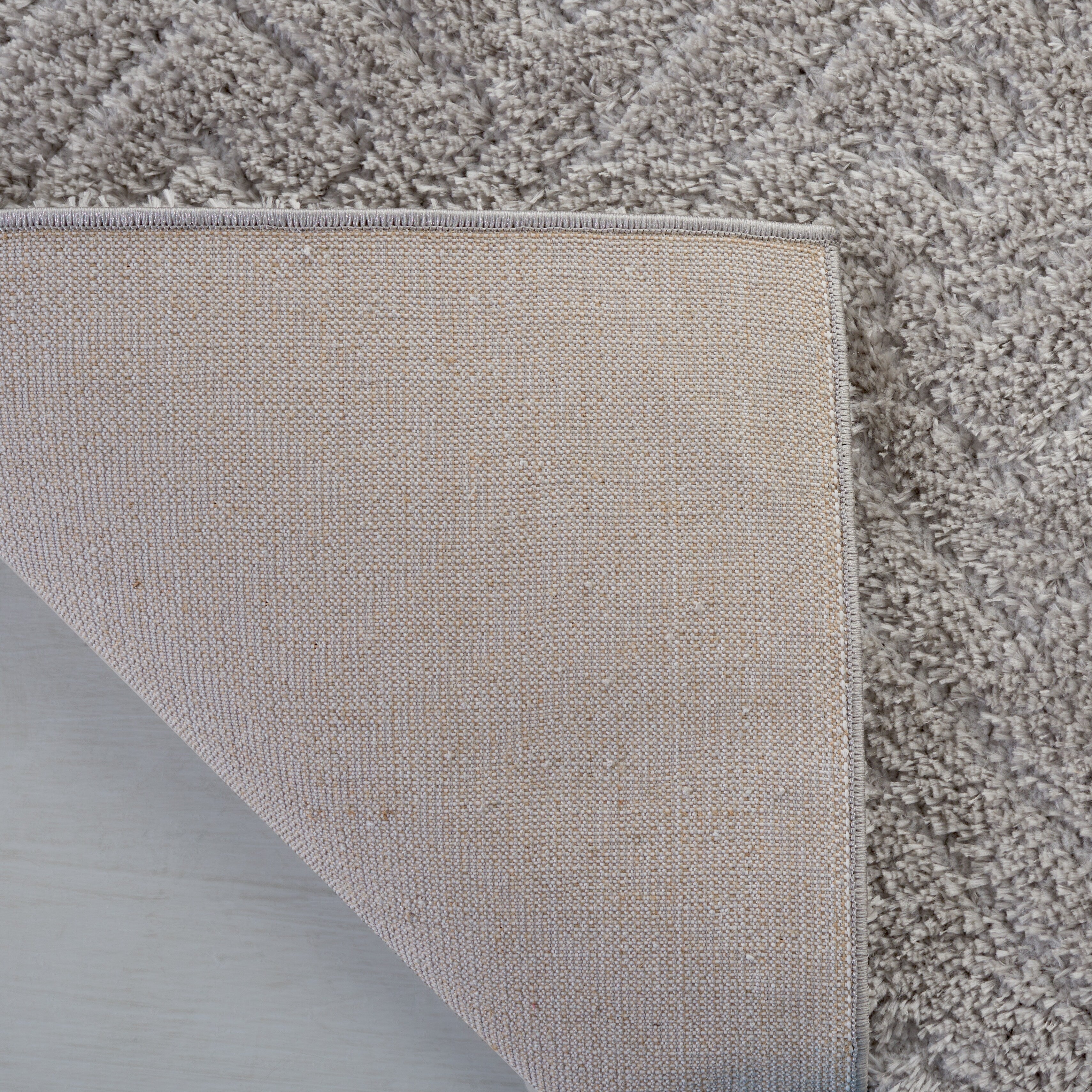 Tapis géométrique SAFAVIEH Tahoe Shag Lisjana de 1,2 pouce d'épaisseur