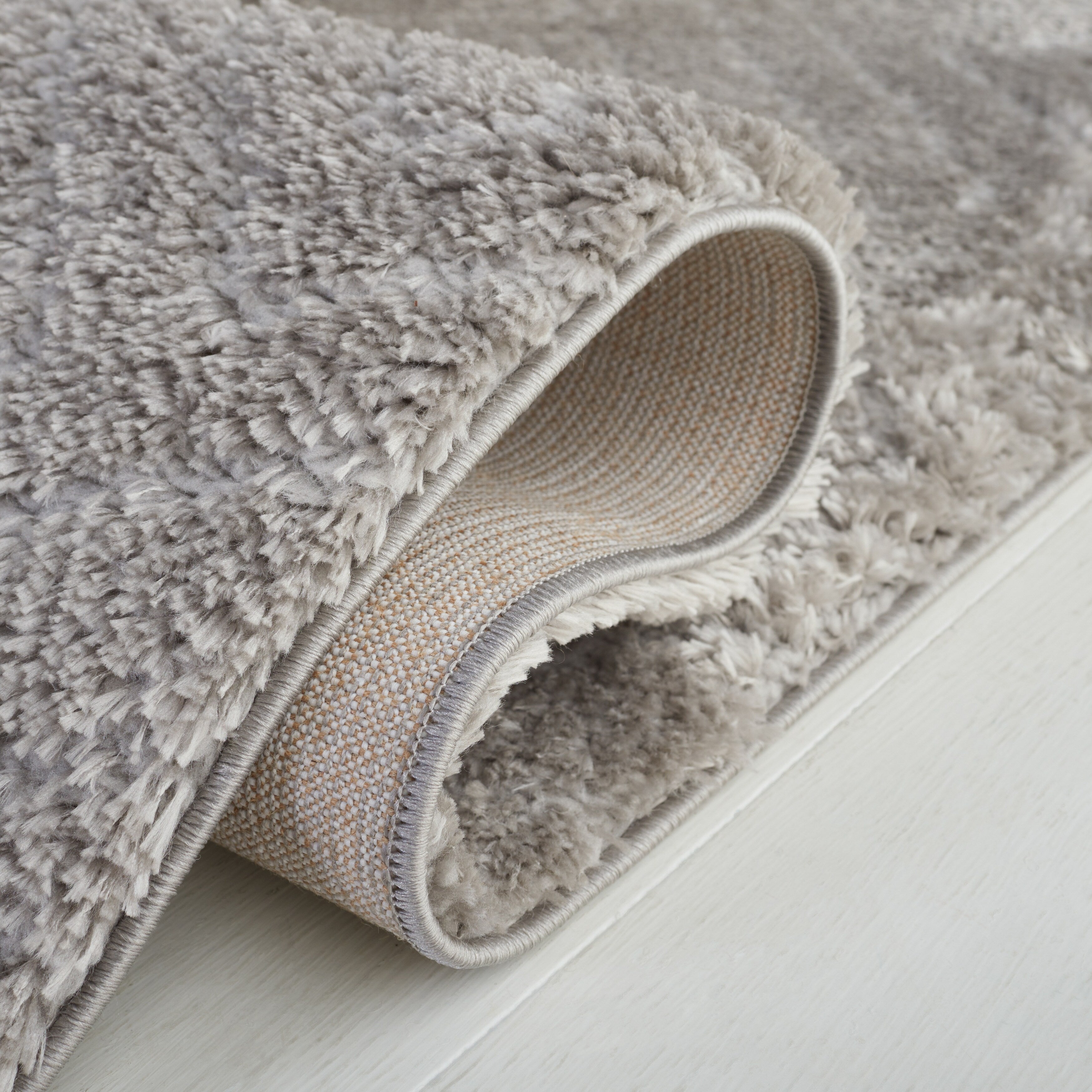 Tapis géométrique SAFAVIEH Tahoe Shag Lisjana de 1,2 pouce d'épaisseur