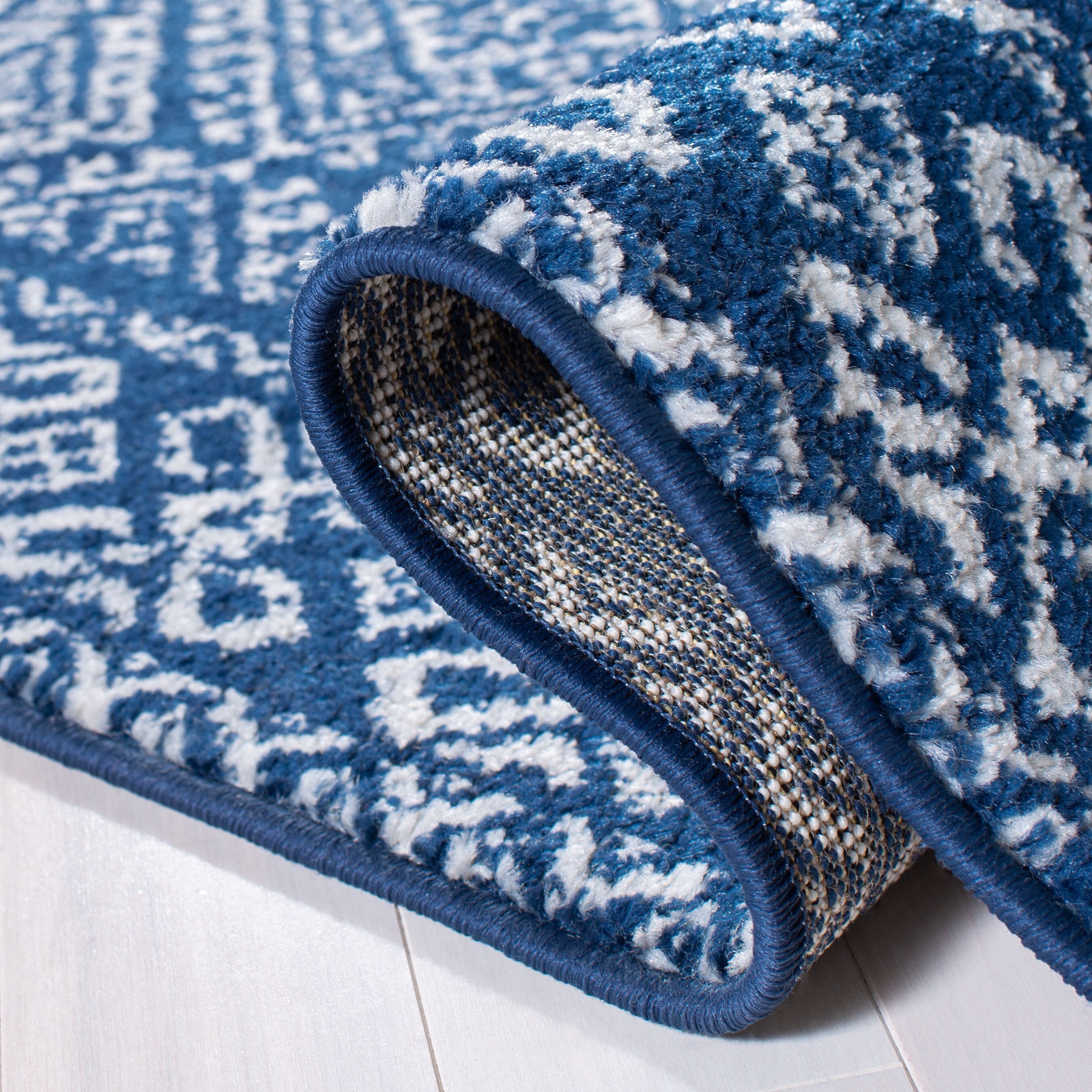 Tapis bohème marocain rustique SAFAVIEH Tulum Phebe