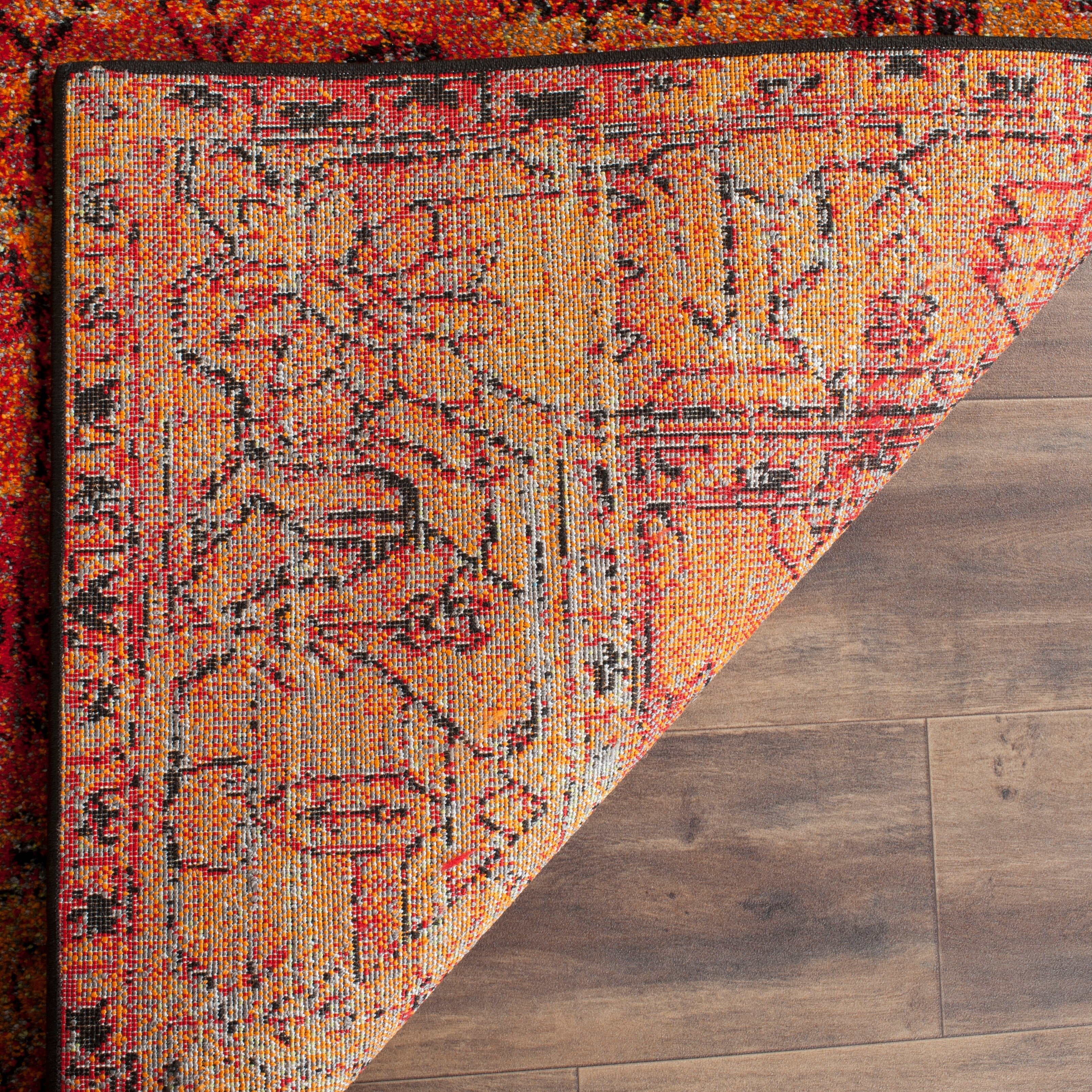 Tapis oriental vintage Hamadan Selma de SAFAVIEH, effet vieilli
